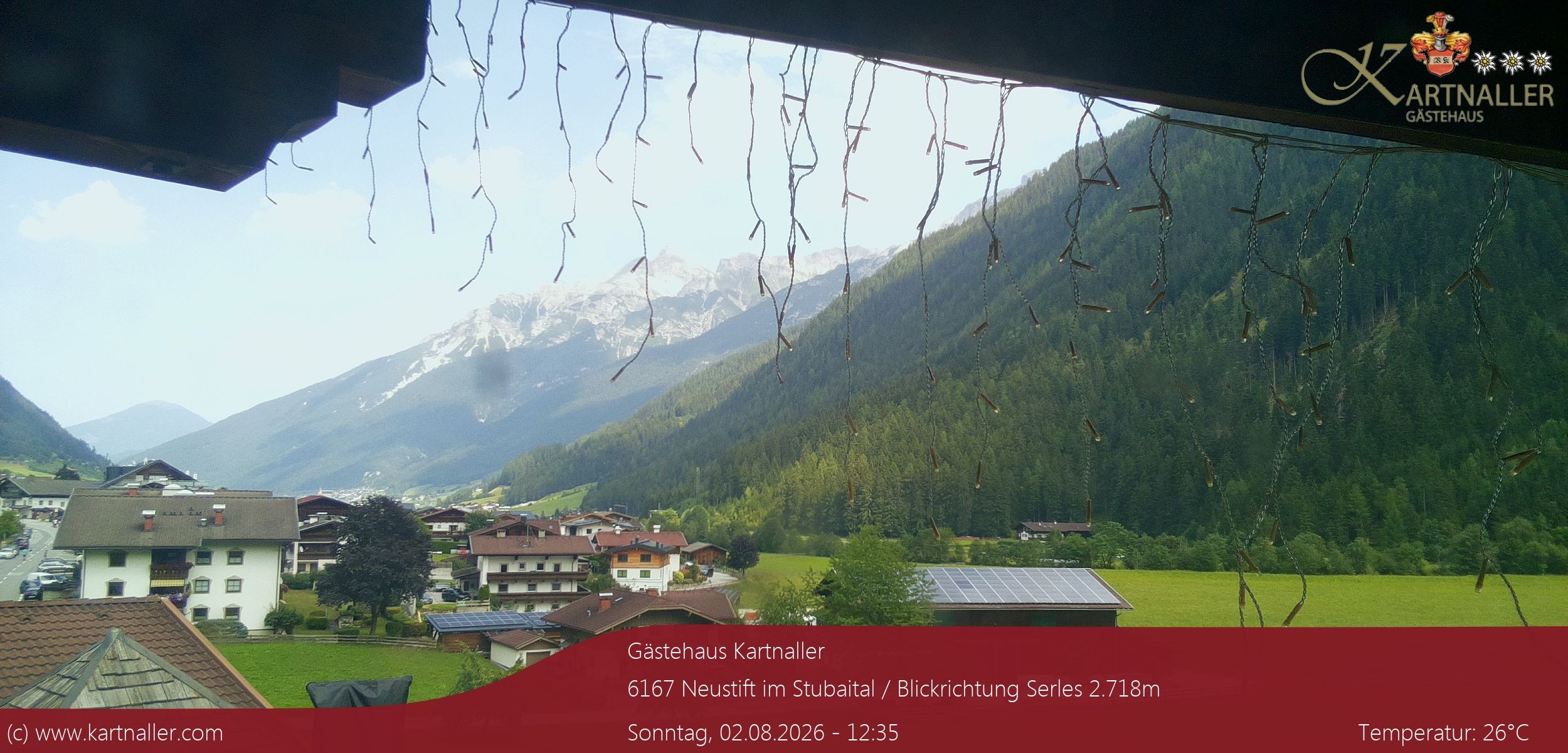 Archiv Foto Webcam Blick Neustift und Serles / Stubaital