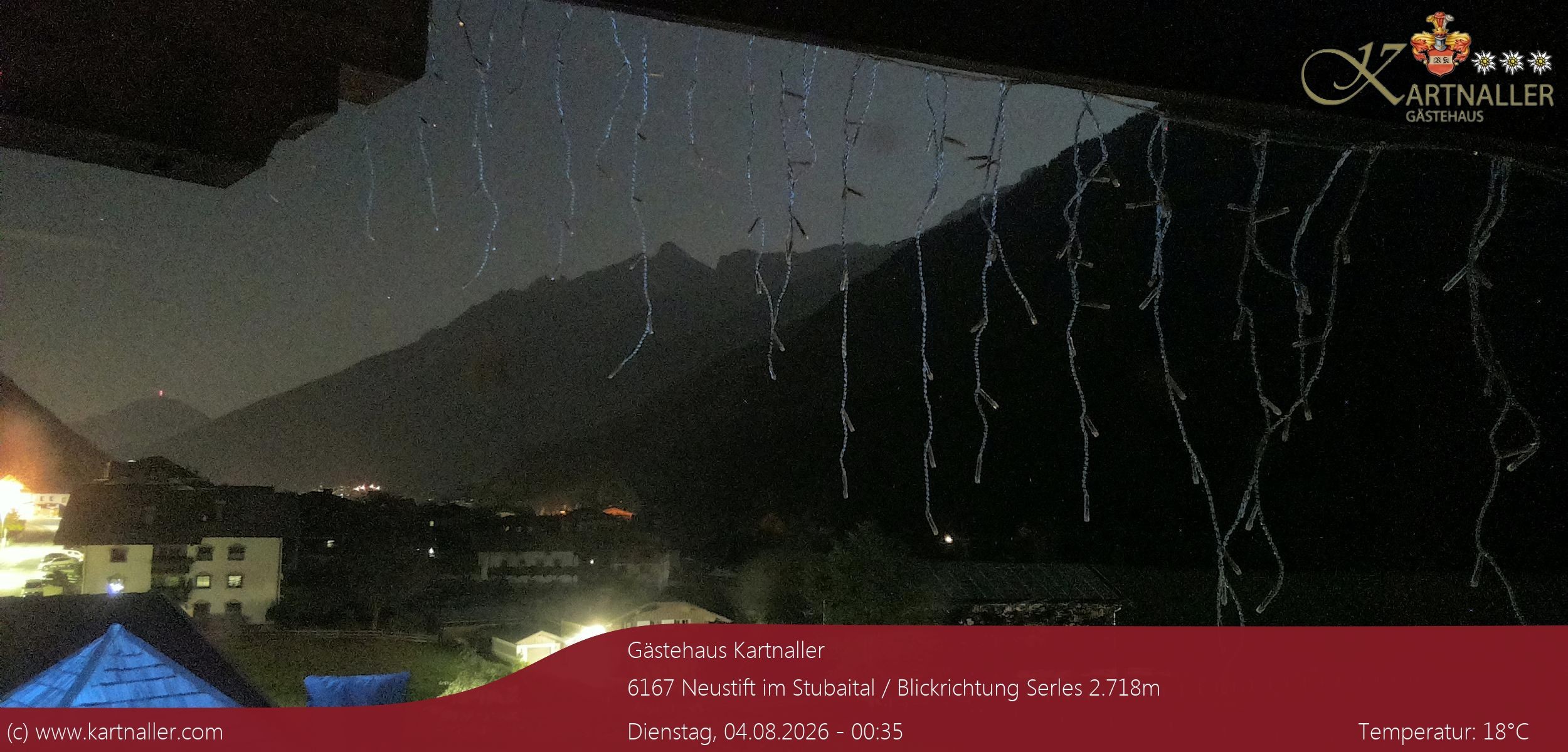 Archiv Foto Webcam Blick Neustift und Serles / Stubaital