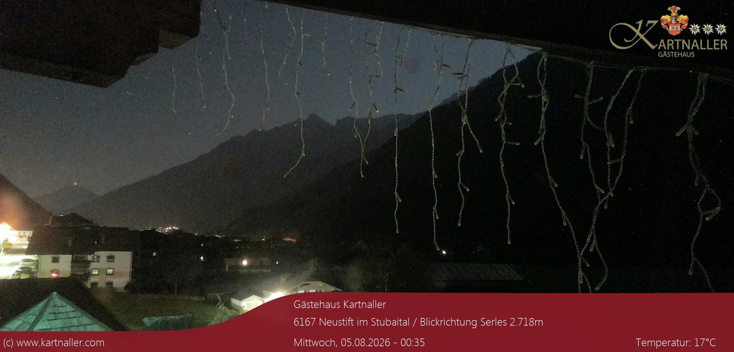 Archiv Foto Webcam Blick Neustift und Serles / Stubaital