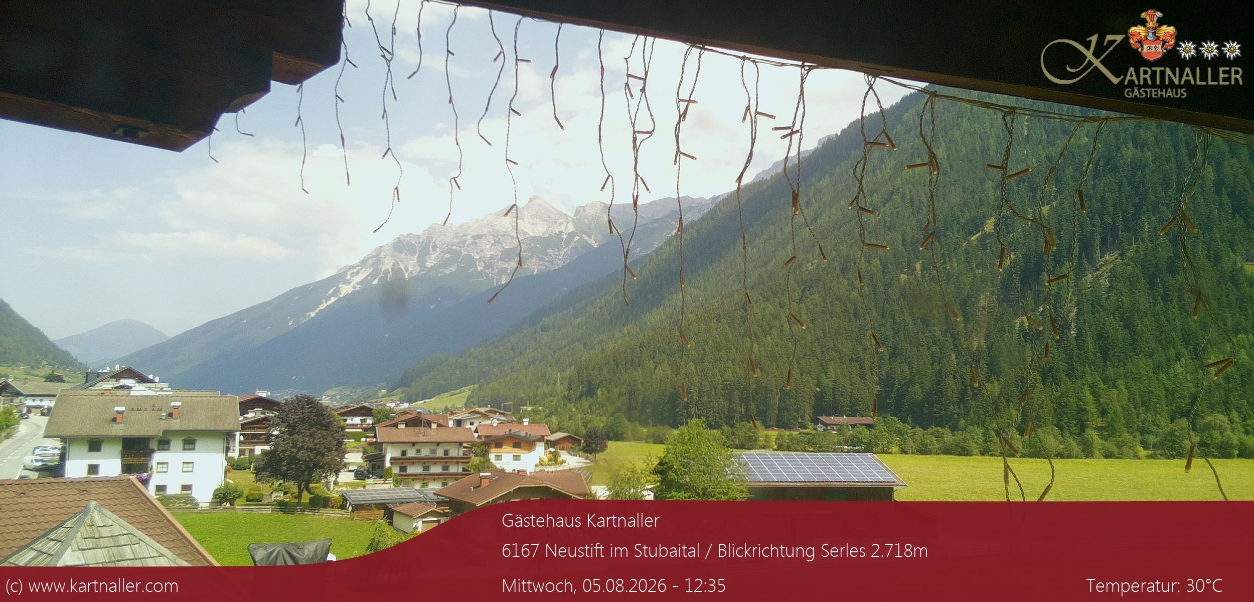 Archived image Webcam View to Neustift and Serles
