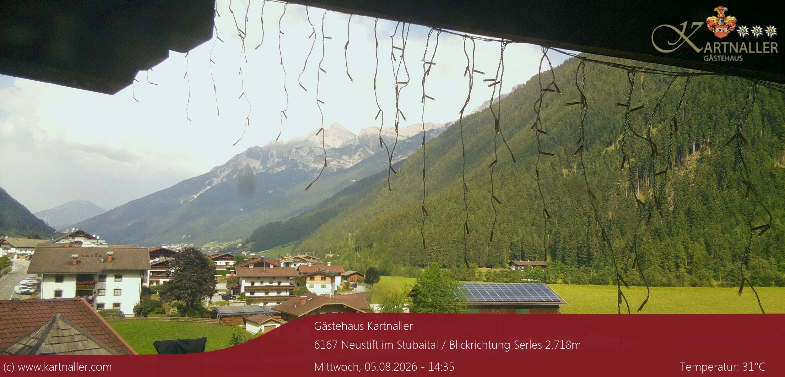 Archived image Webcam View to Neustift and Serles