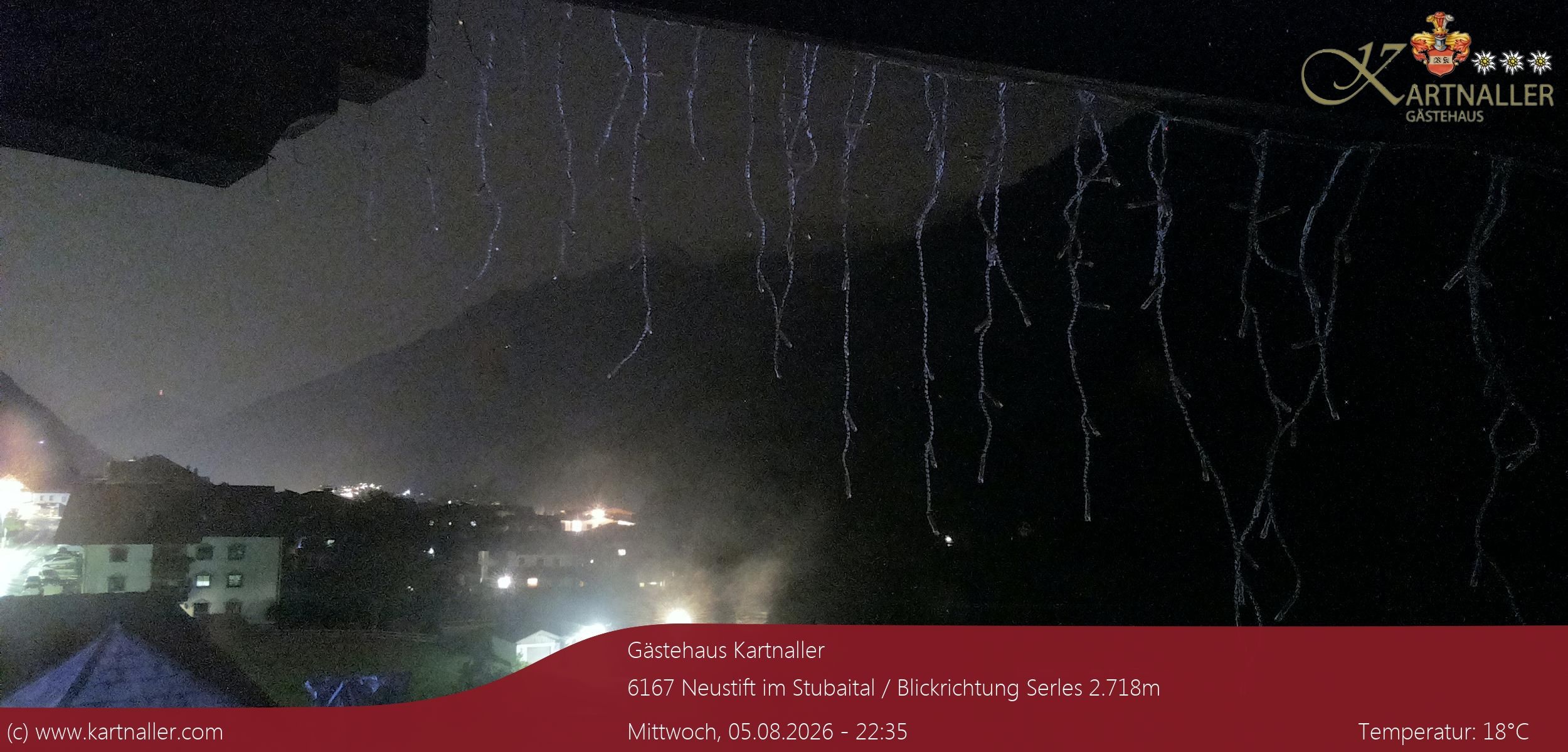 Archiv Foto Webcam Blick Neustift und Serles / Stubaital