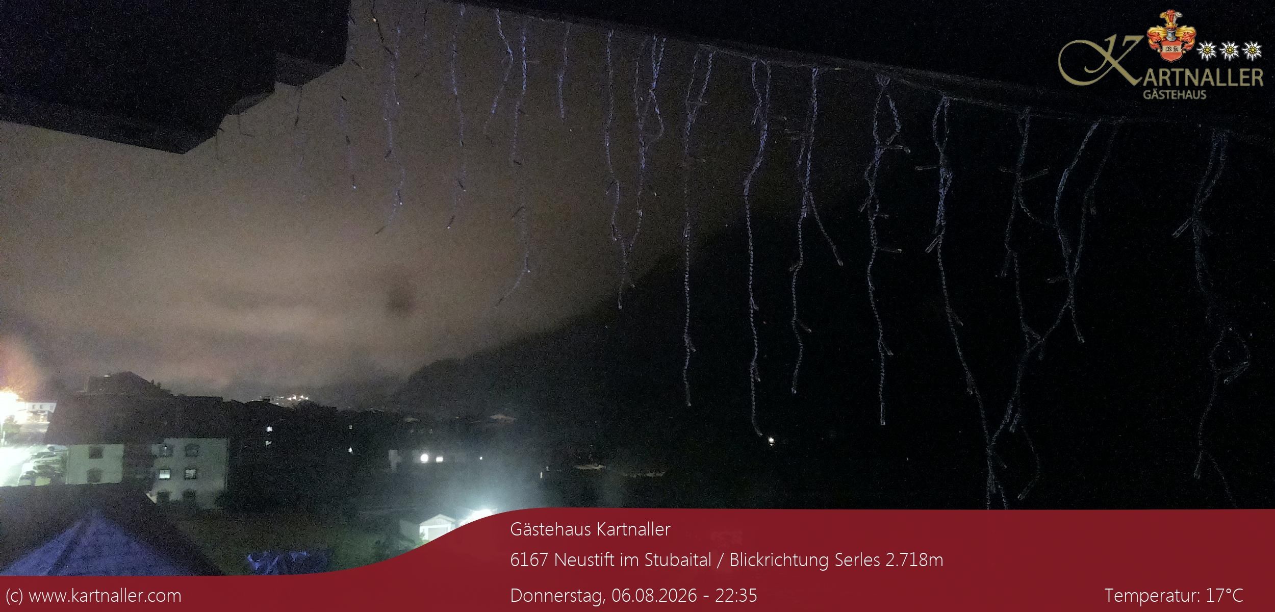 Archiv Foto Webcam Blick Neustift und Serles / Stubaital