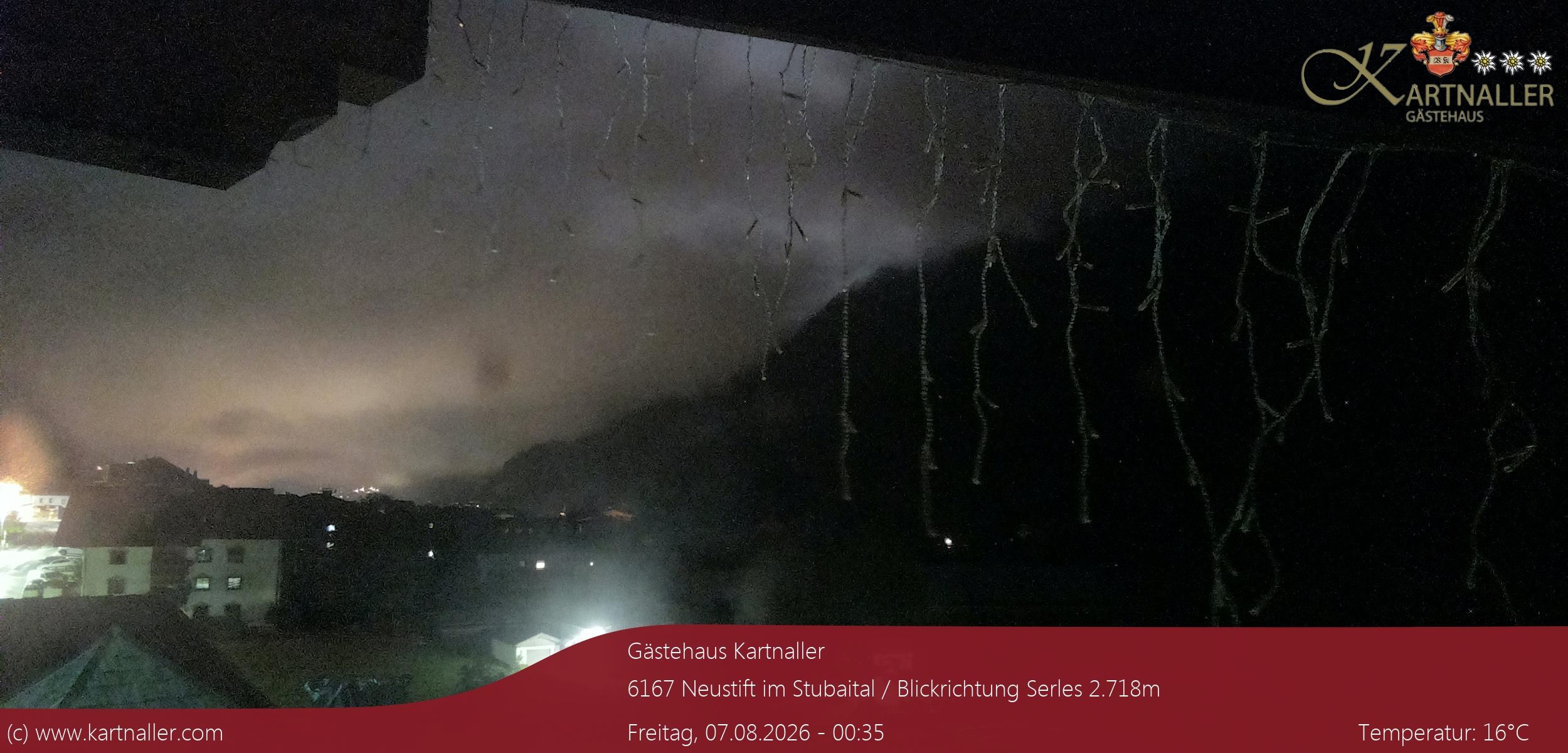 Archiv Foto Webcam Blick Neustift und Serles / Stubaital