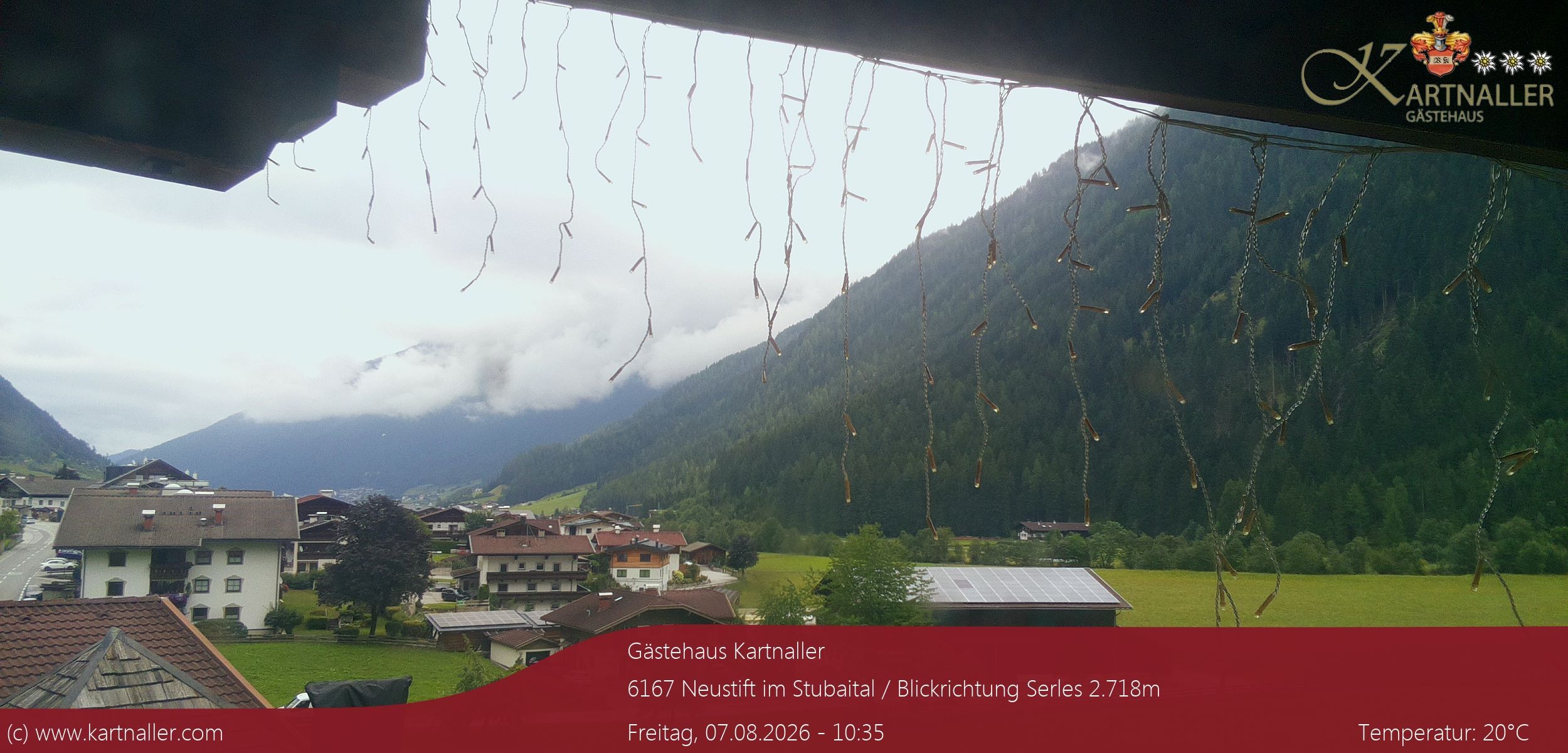 Archiv Foto Webcam Blick Neustift und Serles / Stubaital