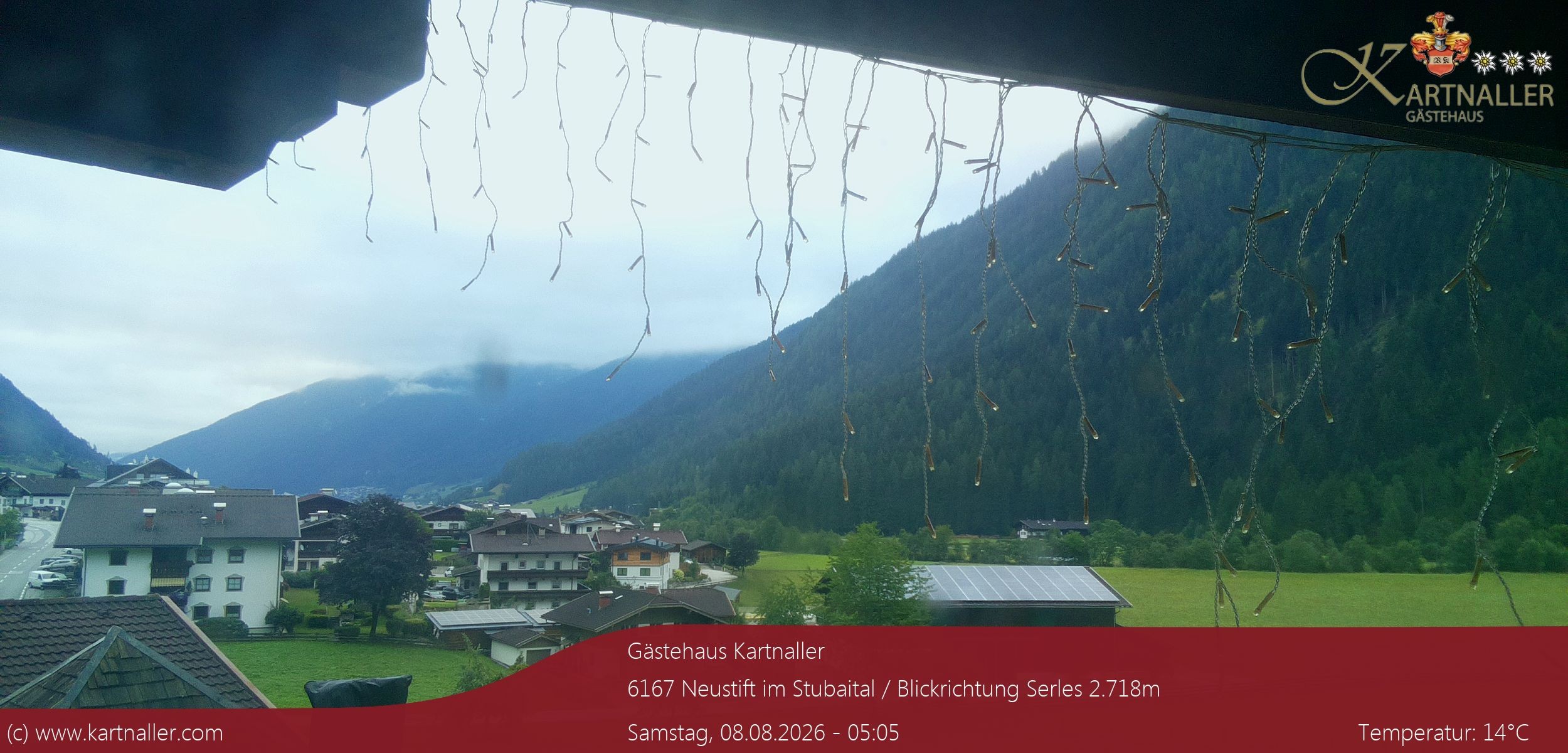 Archiv Foto Webcam Blick Neustift und Serles / Stubaital