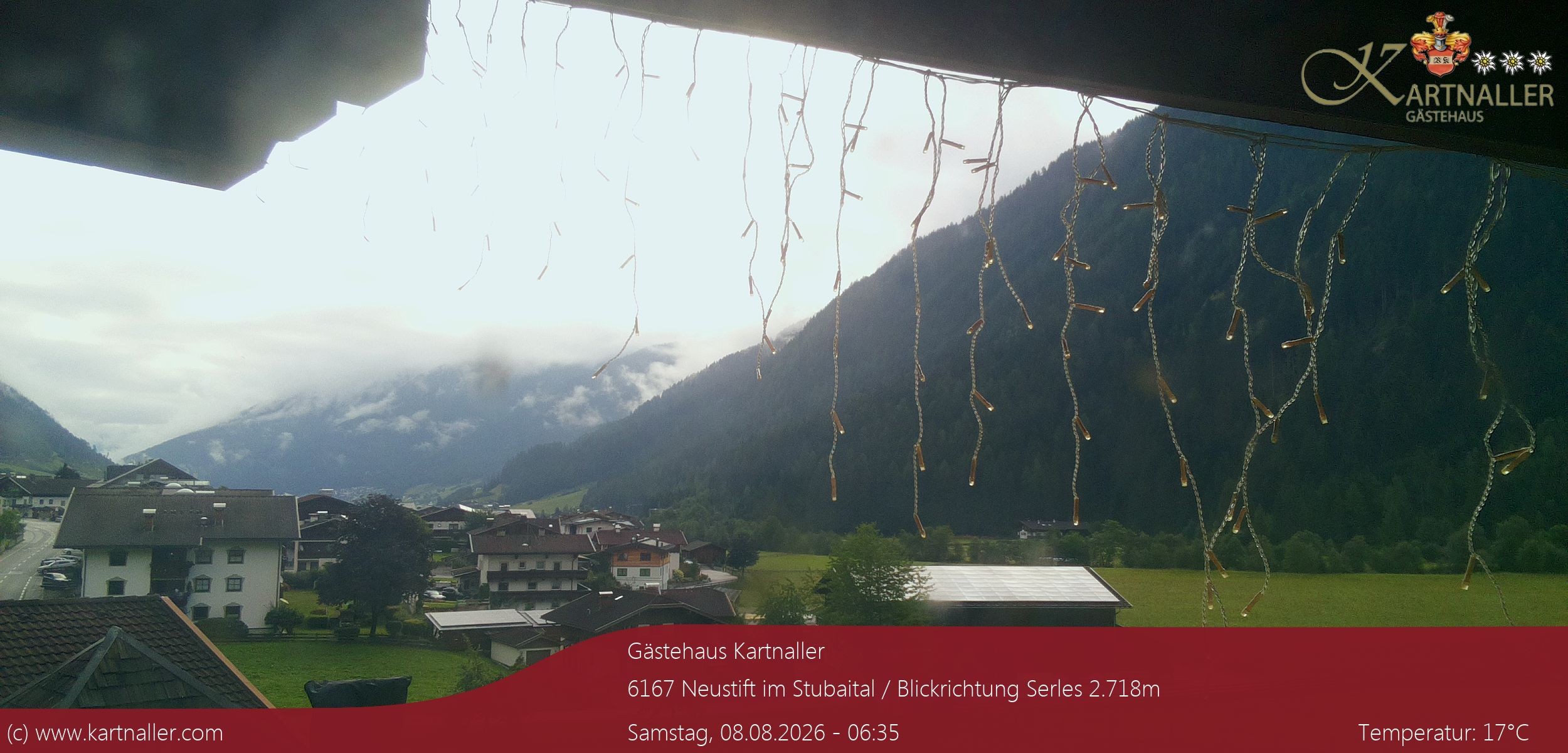 Archived image Webcam View to Neustift and Serles