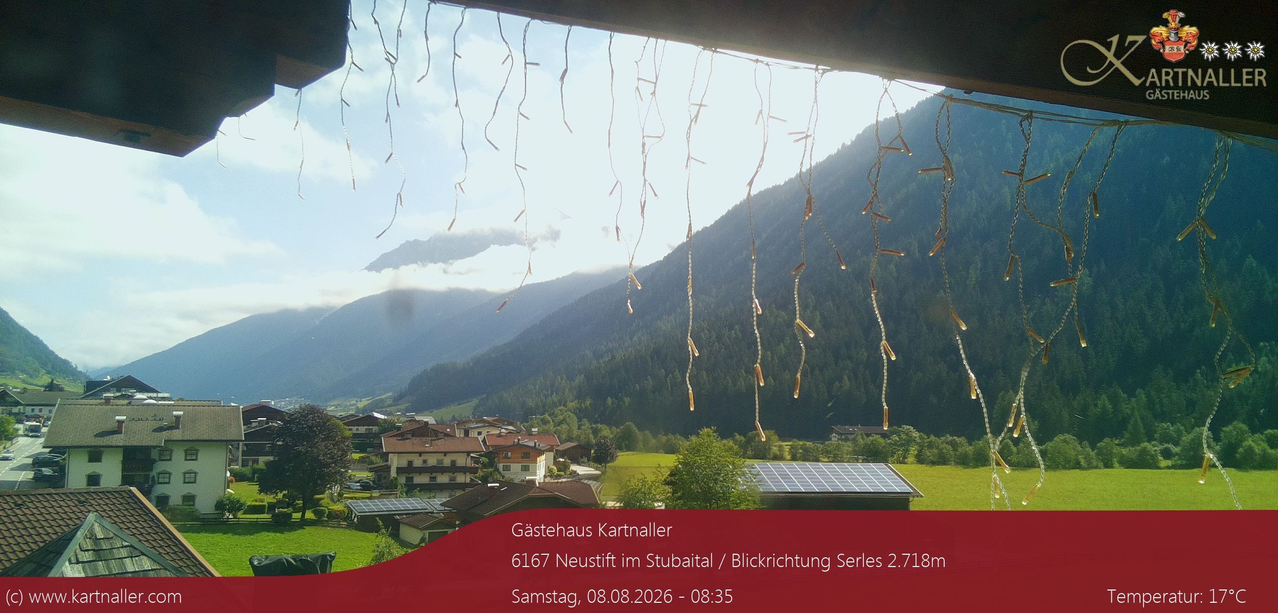 Archived image Webcam View to Neustift and Serles