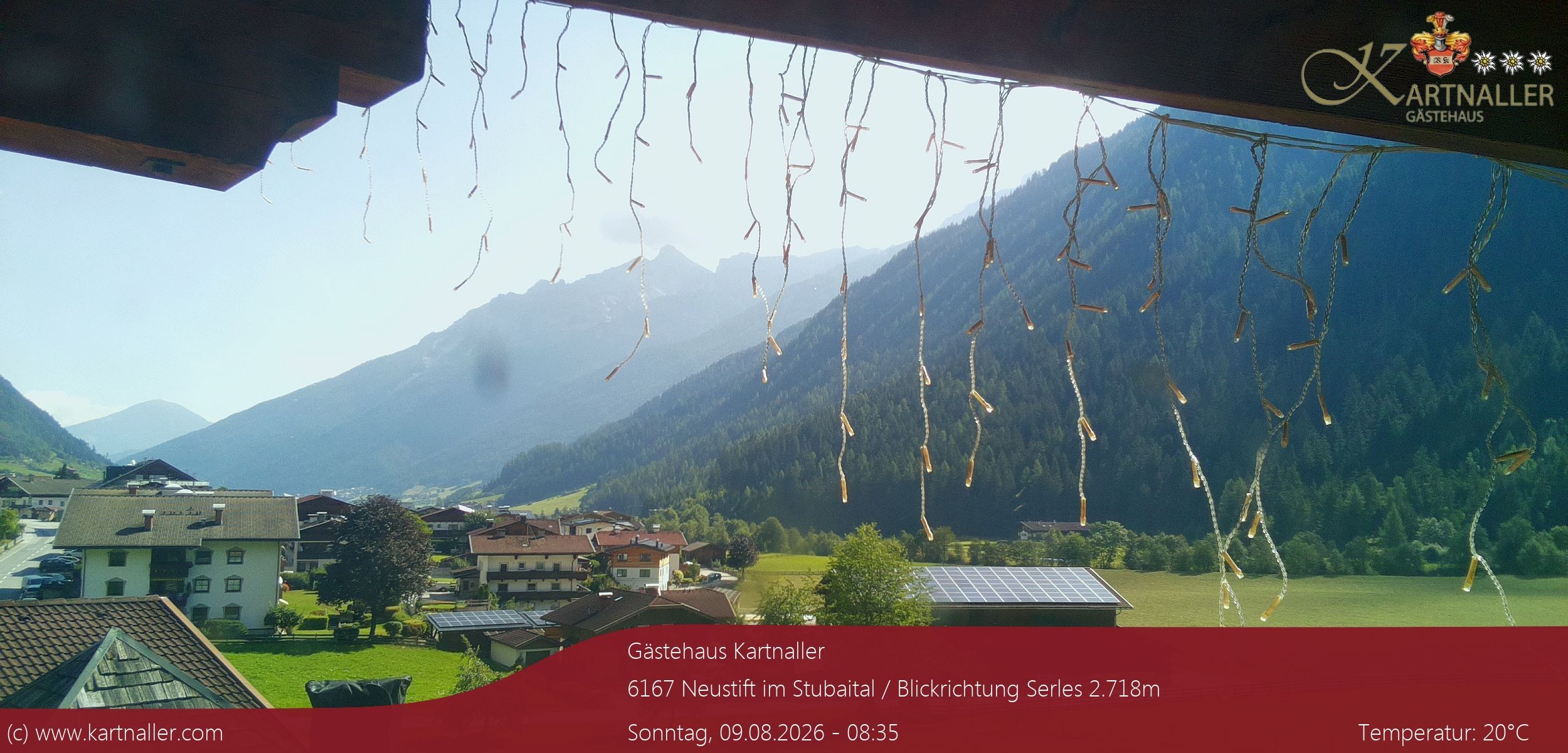 Archiv Foto Webcam Blick Neustift und Serles / Stubaital