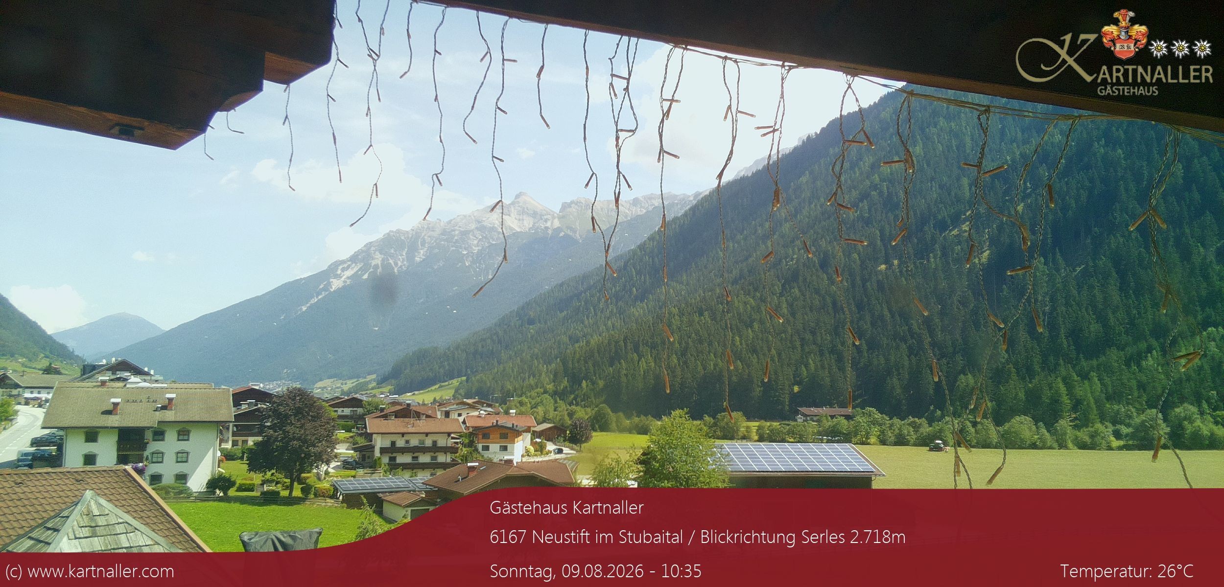 Archiv Foto Webcam Blick Neustift und Serles / Stubaital