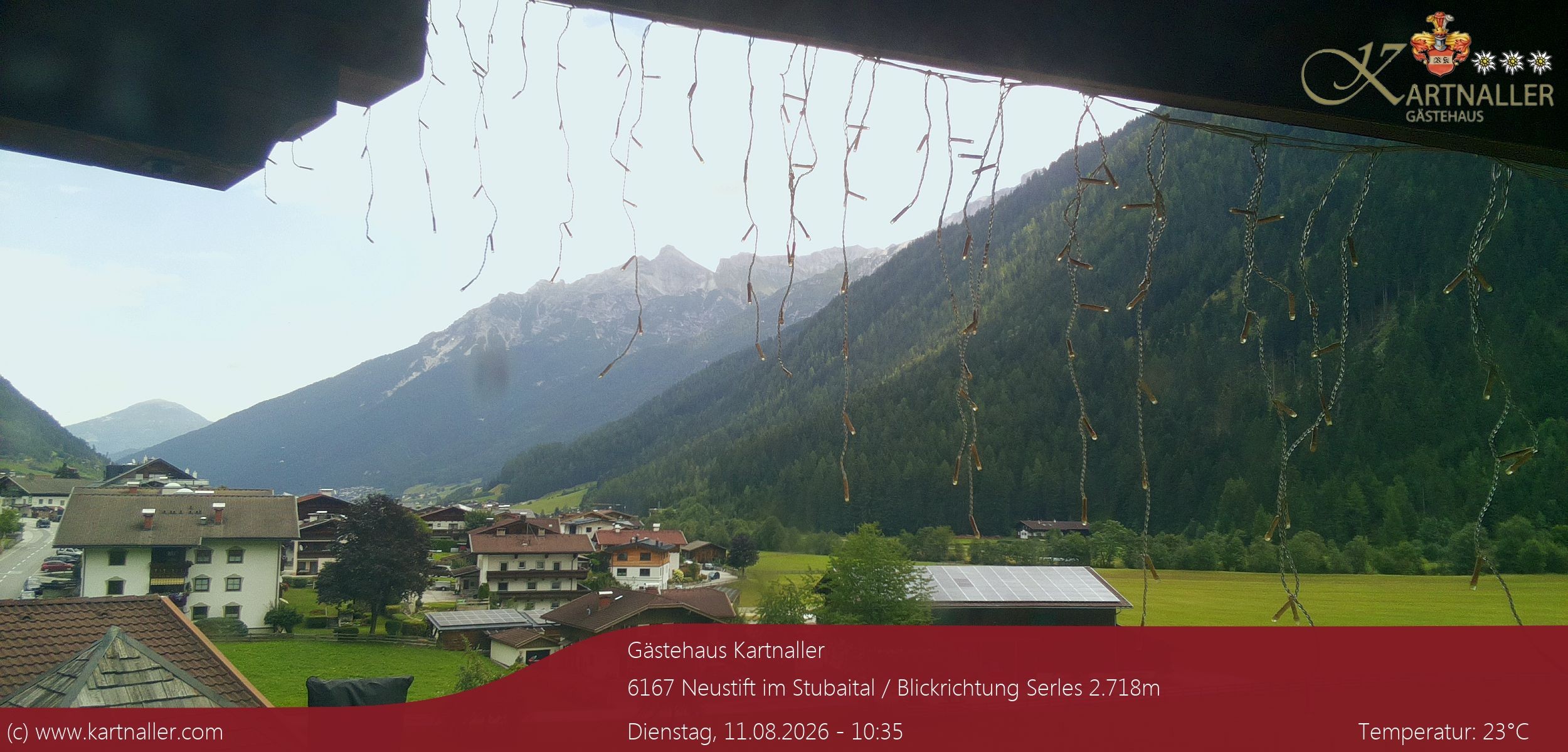 Archiv Foto Webcam Blick Neustift und Serles / Stubaital