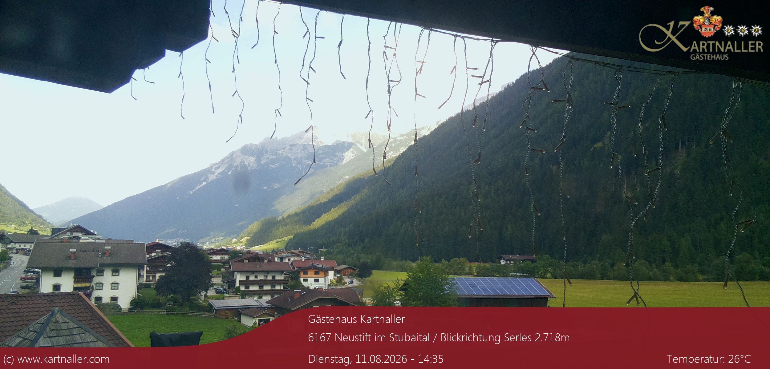 Archiv Foto Webcam Blick Neustift und Serles / Stubaital