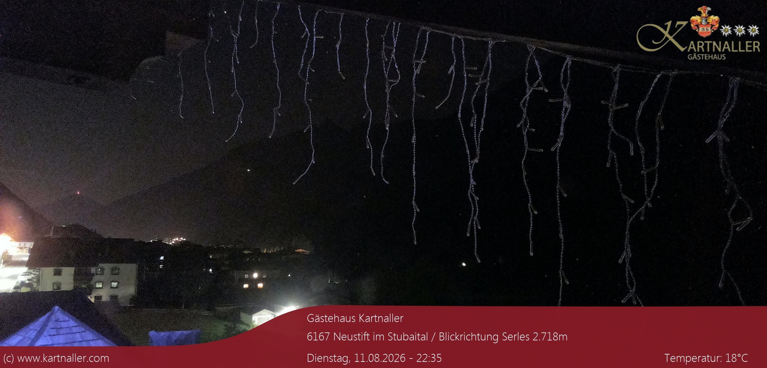 Archiv Foto Webcam Blick Neustift und Serles / Stubaital