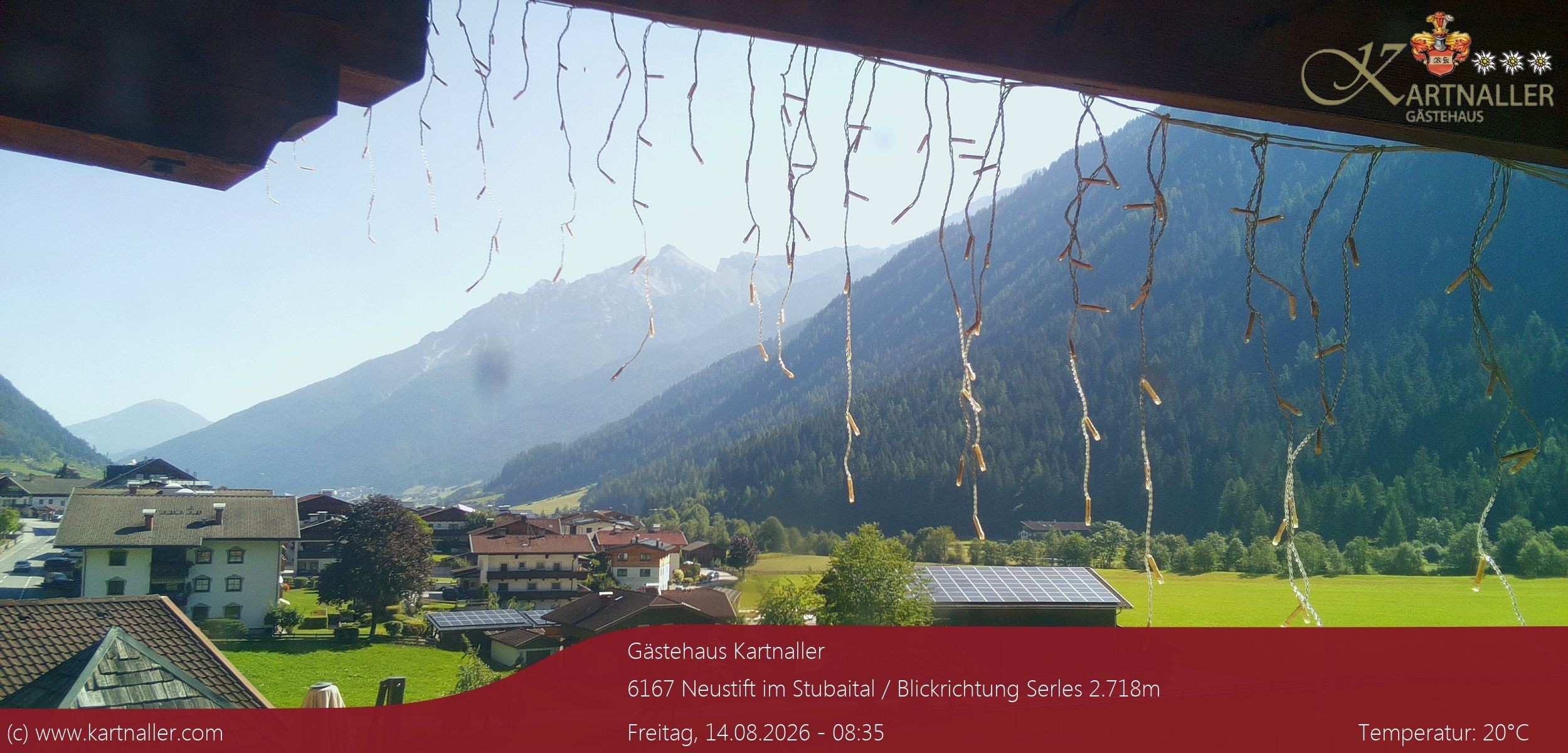Archived image Webcam View to Neustift and Serles