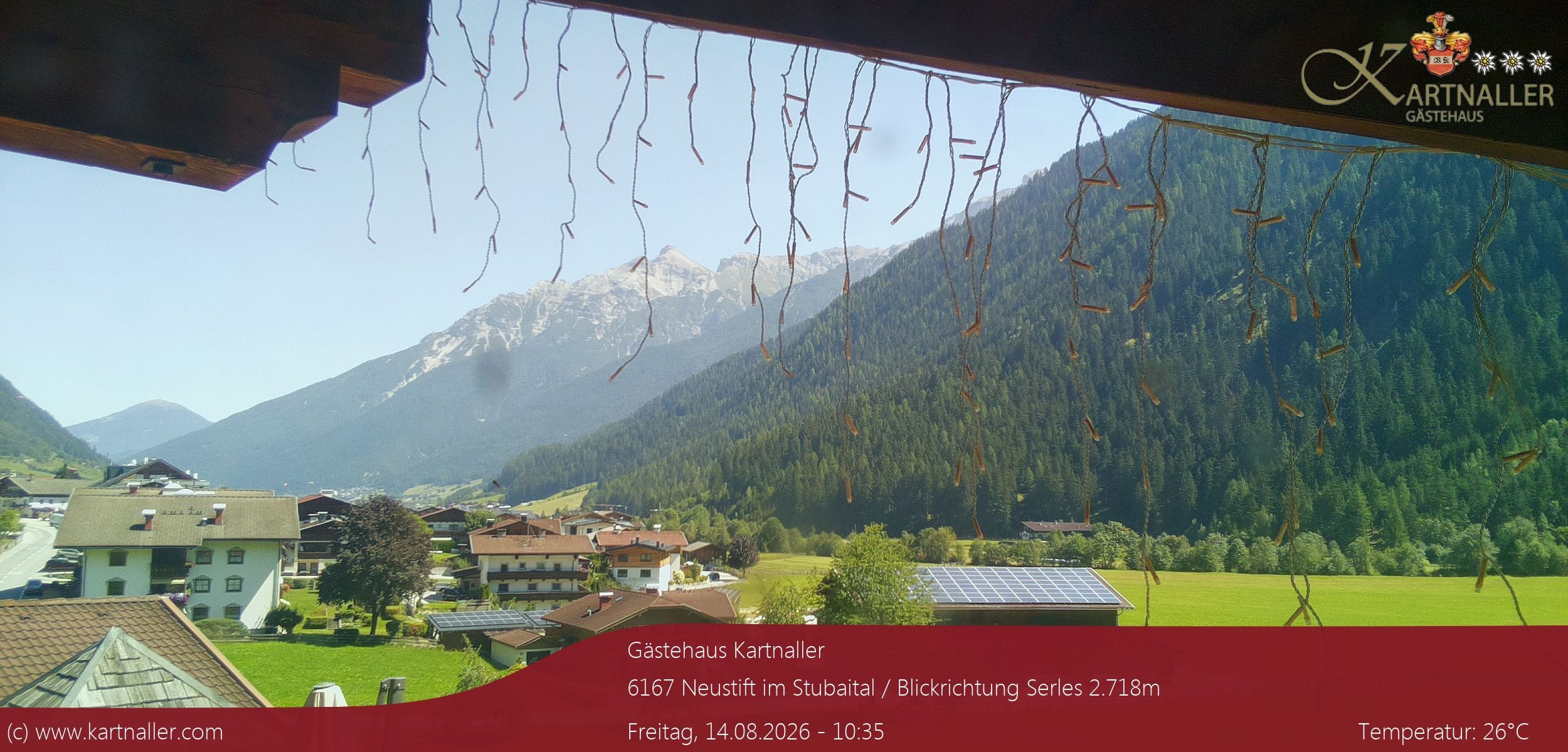 Archived image Webcam View to Neustift and Serles