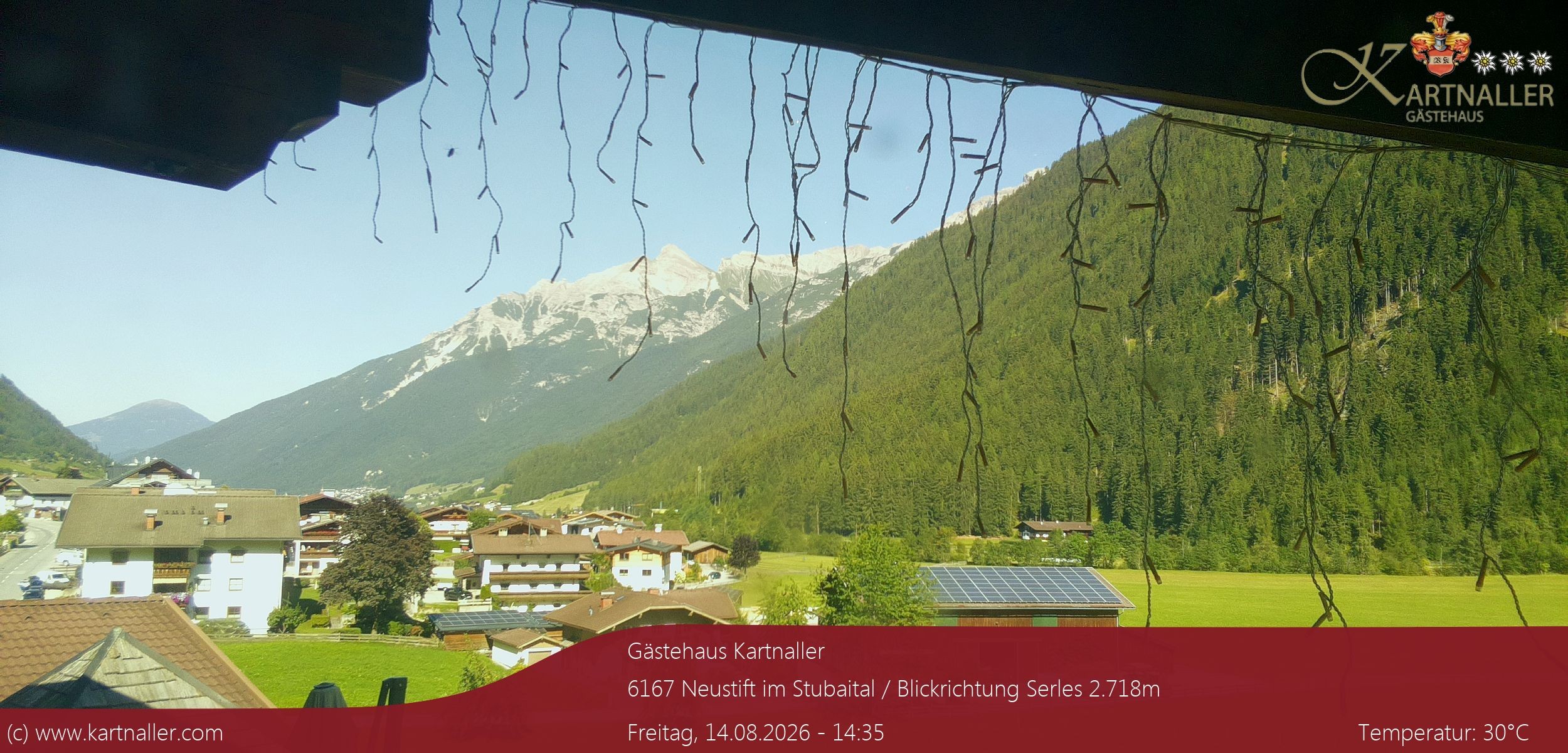 Archived image Webcam View to Neustift and Serles