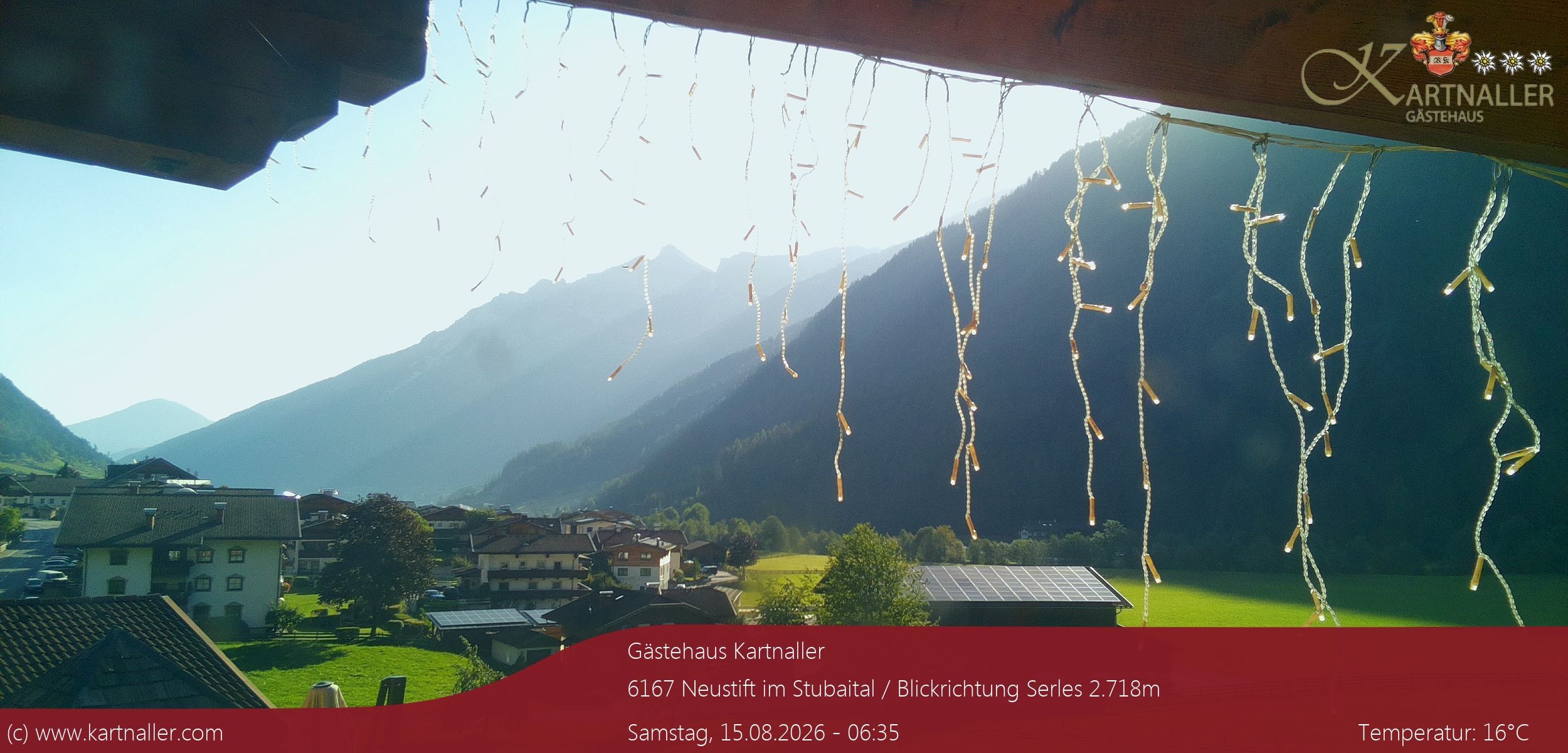Archiv Foto Webcam Blick Neustift und Serles / Stubaital