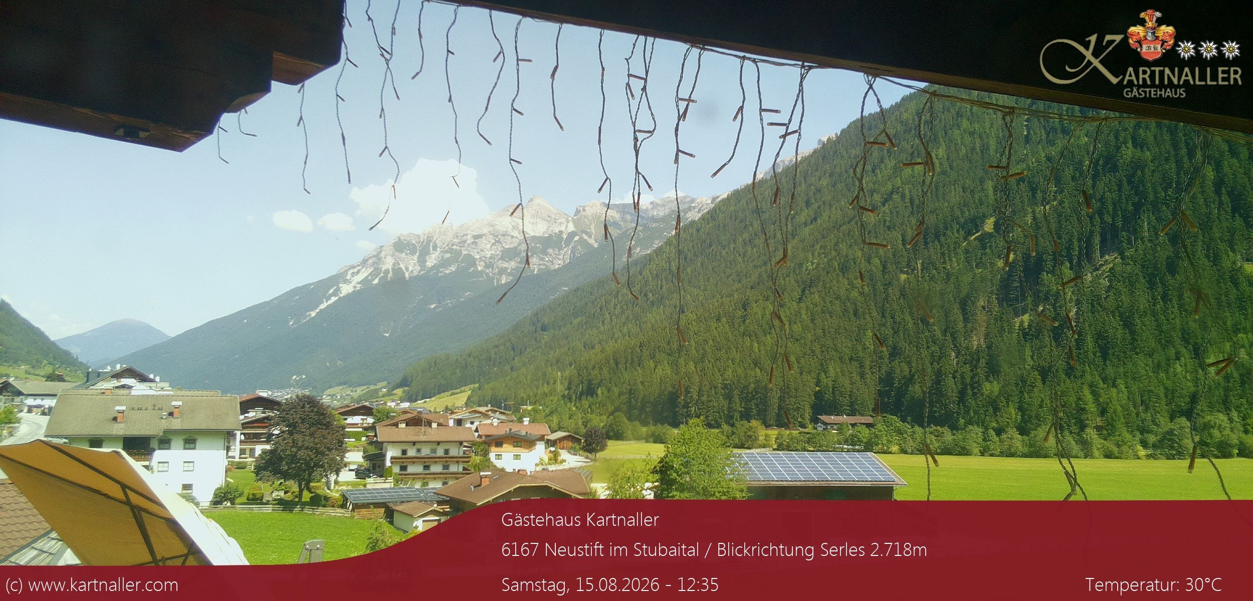Archiv Foto Webcam Blick Neustift und Serles / Stubaital