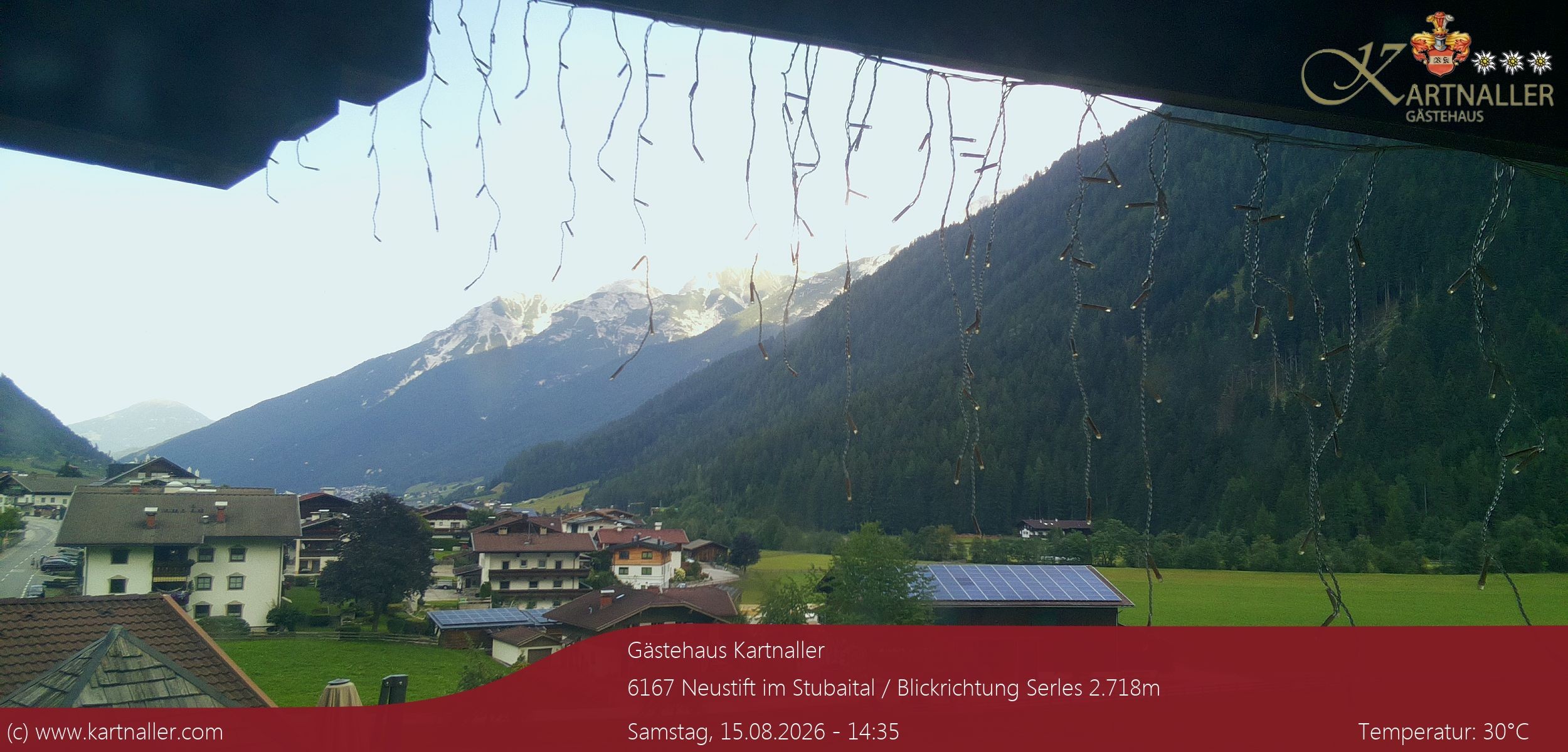Archiv Foto Webcam Blick Neustift und Serles / Stubaital