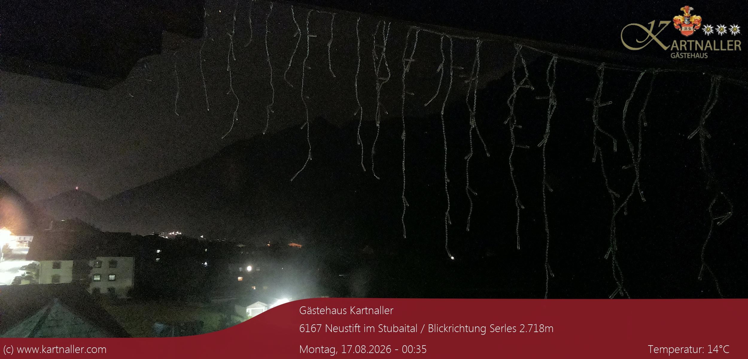 Archived image Webcam View to Neustift and Serles