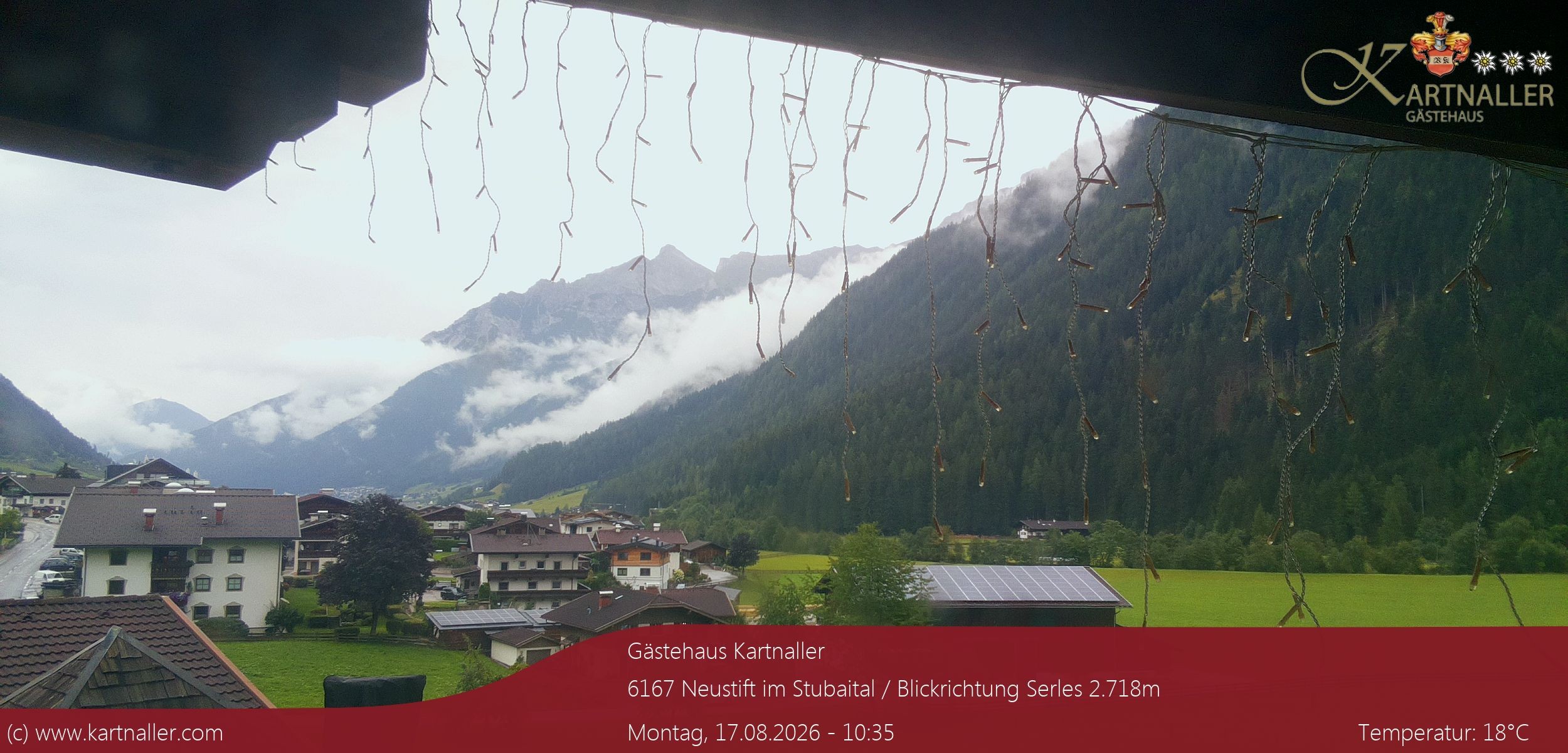 Archived image Webcam View to Neustift and Serles