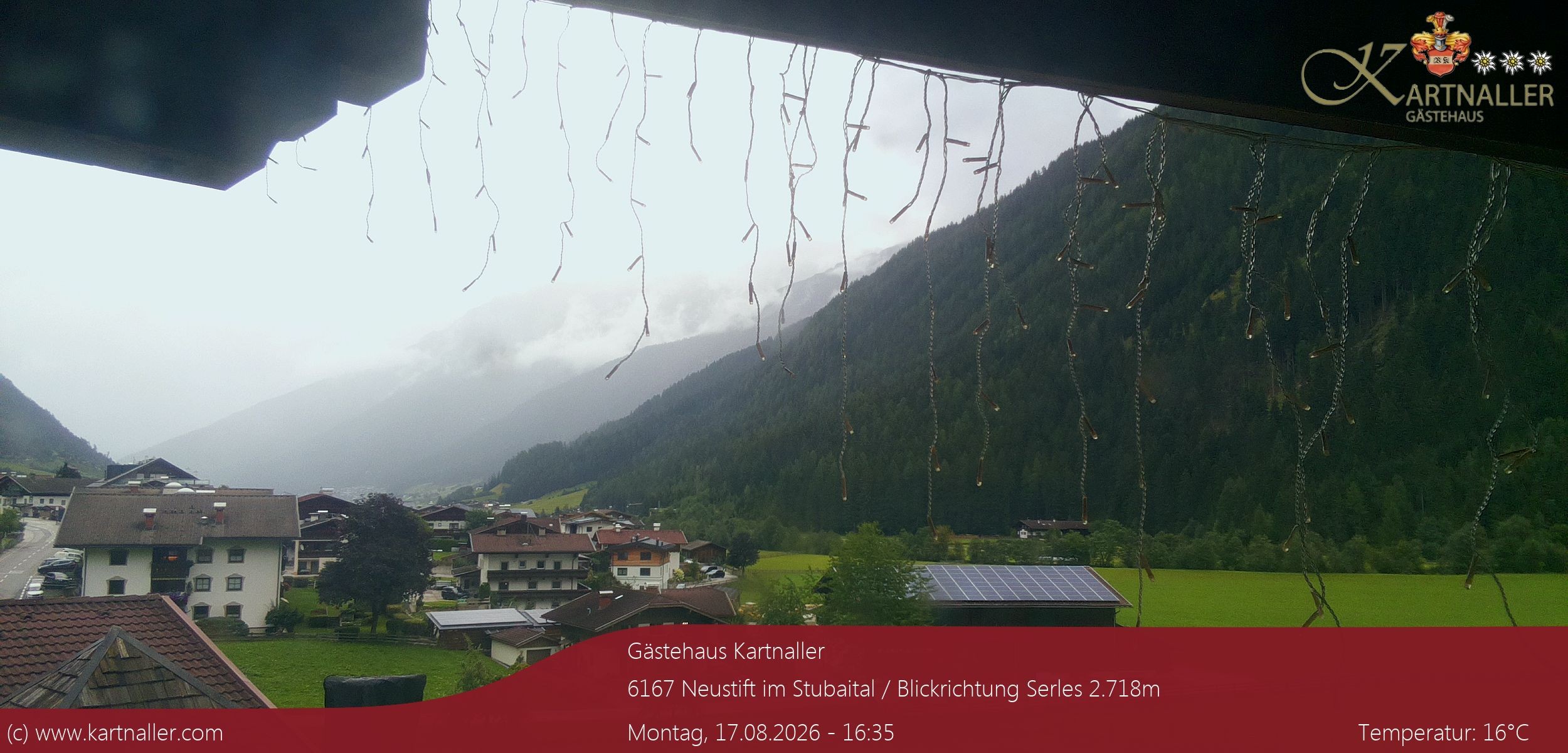 Archived image Webcam View to Neustift and Serles