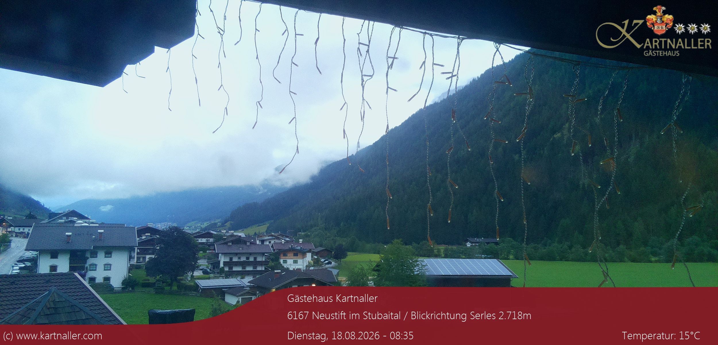 Archived image Webcam View to Neustift and Serles