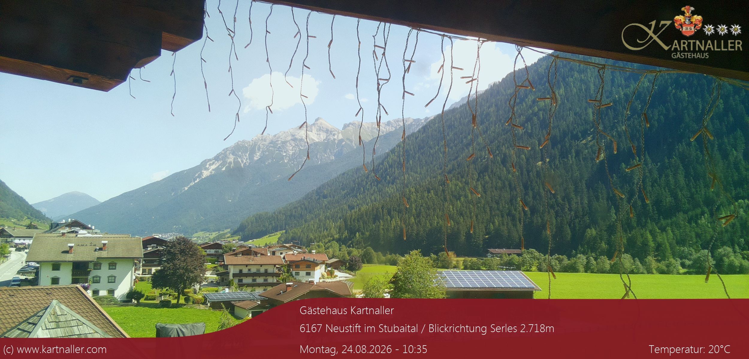 Archiv Foto Webcam Blick Neustift und Serles / Stubaital