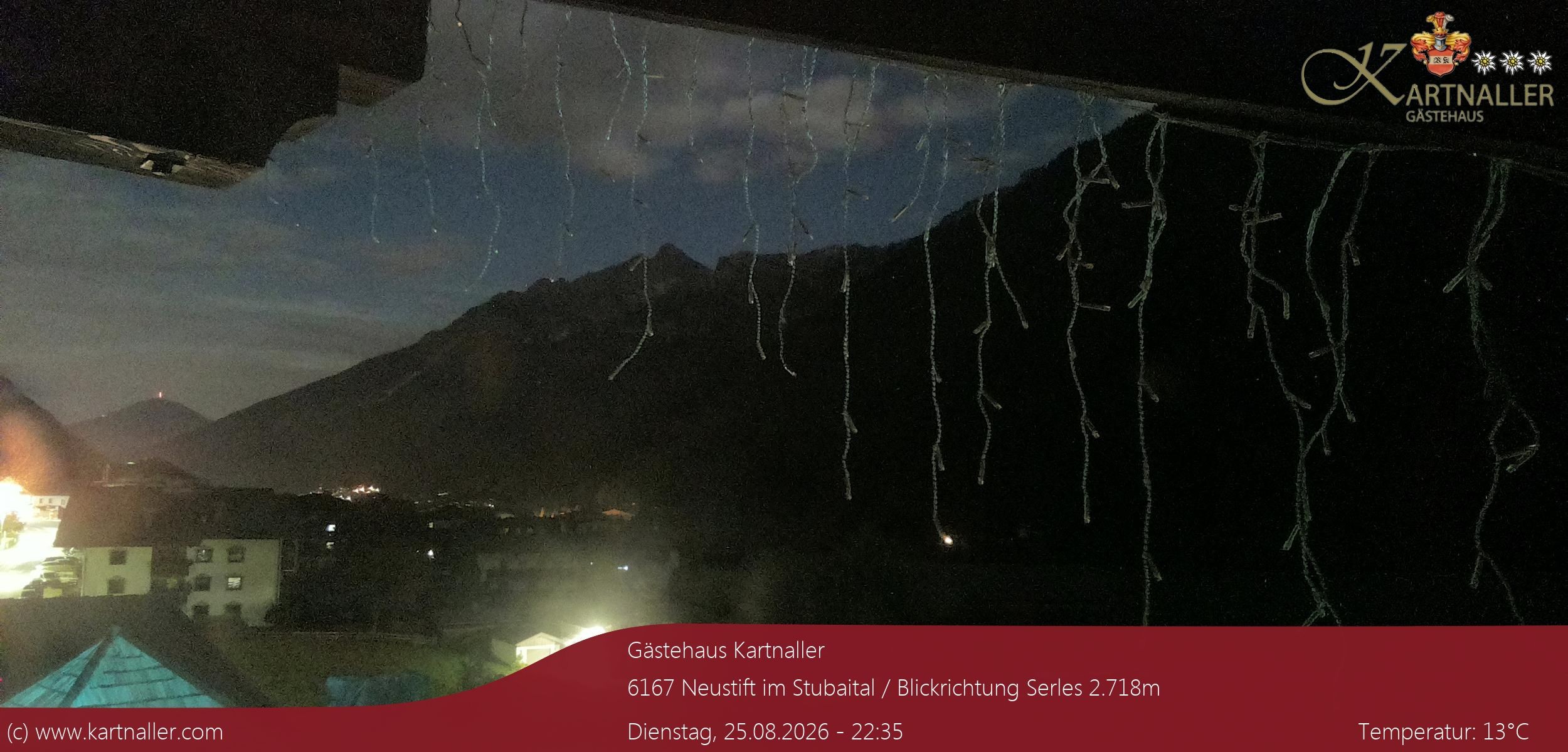 Archiv Foto Webcam Blick Neustift und Serles / Stubaital