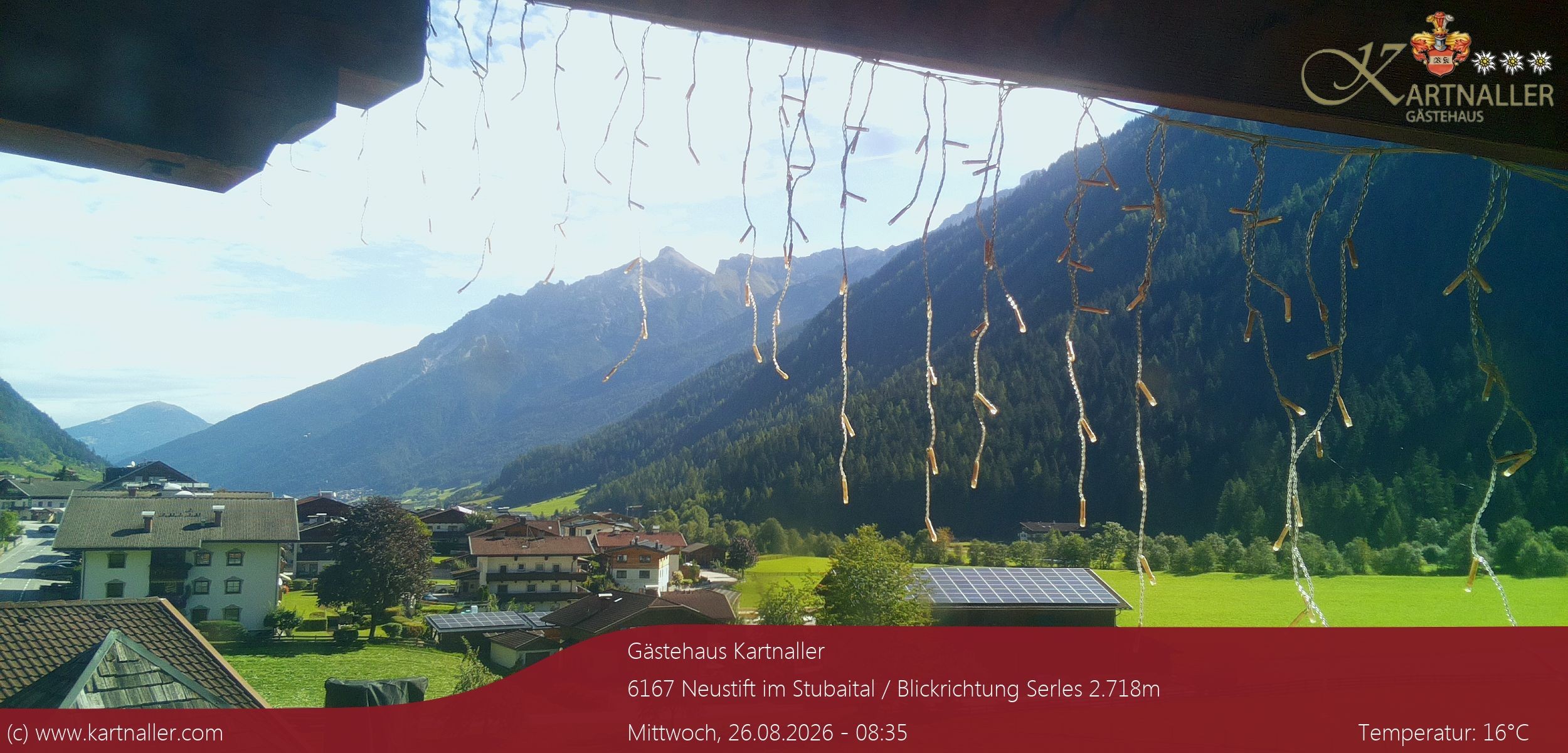 Archiv Foto Webcam Blick Neustift und Serles / Stubaital