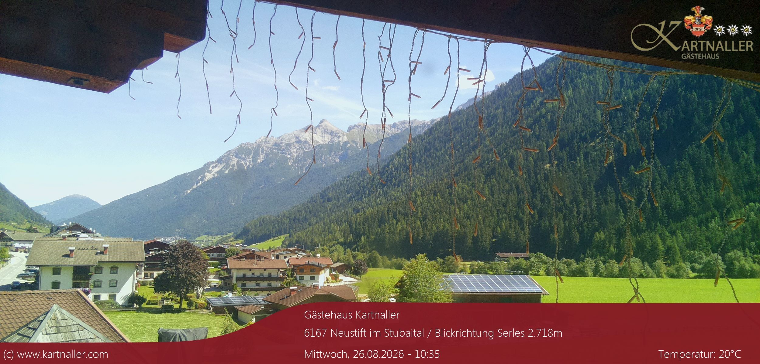 Archiv Foto Webcam Blick Neustift und Serles / Stubaital