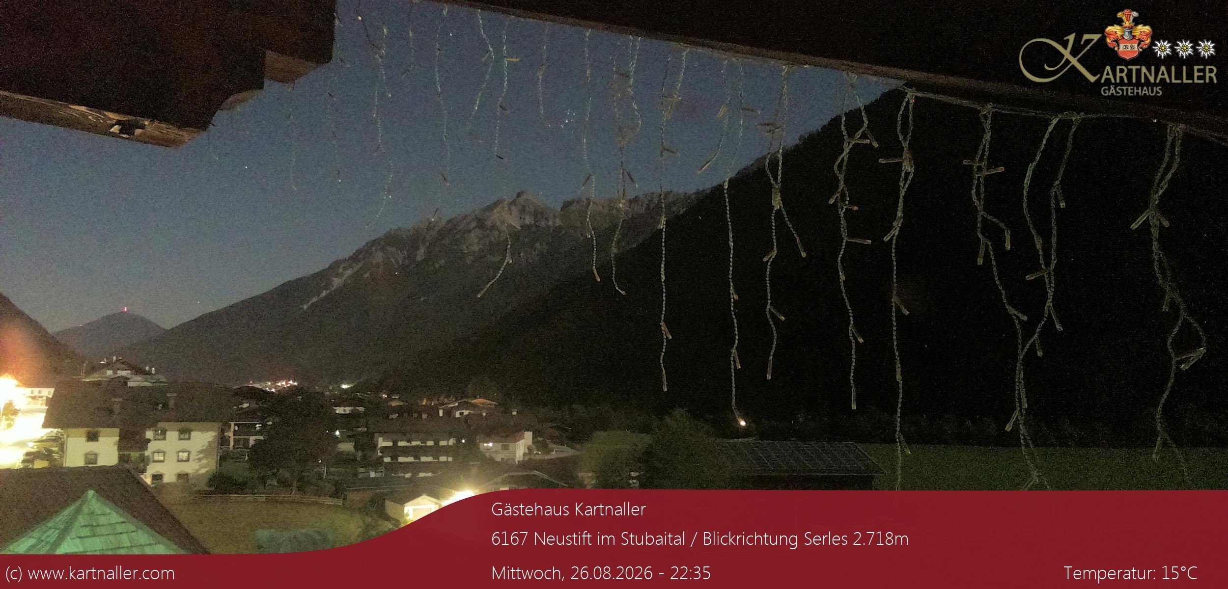 Archiv Foto Webcam Blick Neustift und Serles / Stubaital