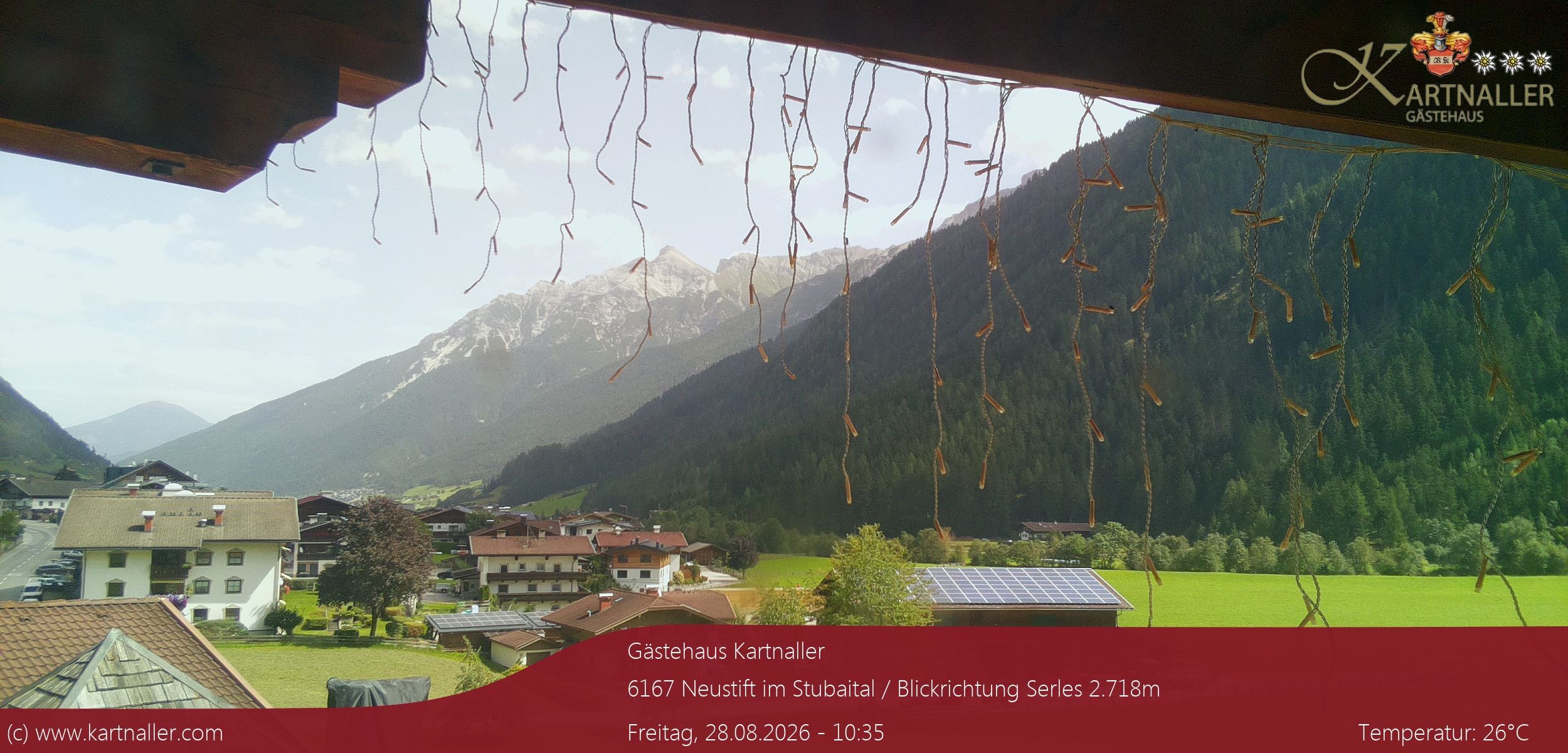 Archiv Foto Webcam Blick Neustift und Serles / Stubaital