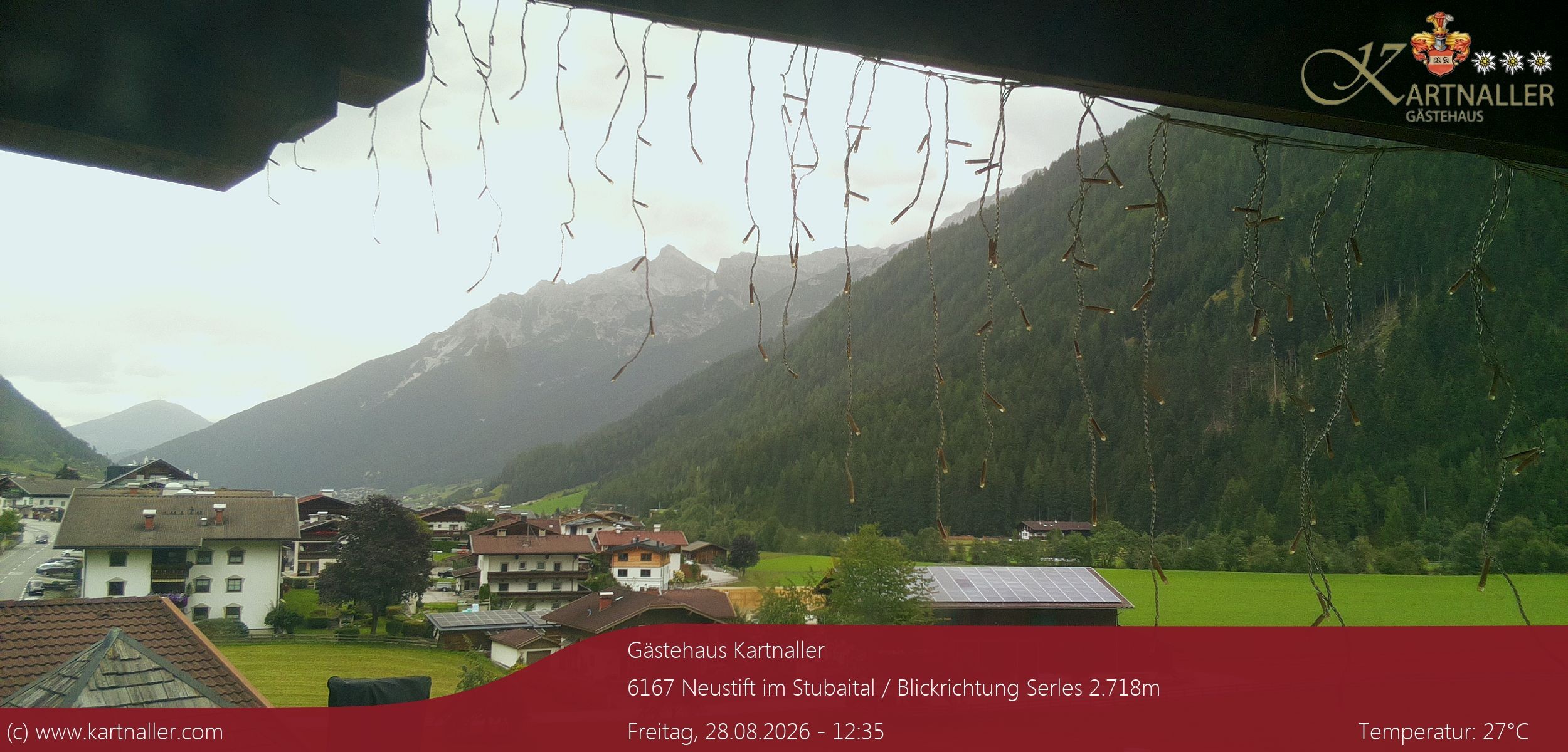 Archiv Foto Webcam Blick Neustift und Serles / Stubaital
