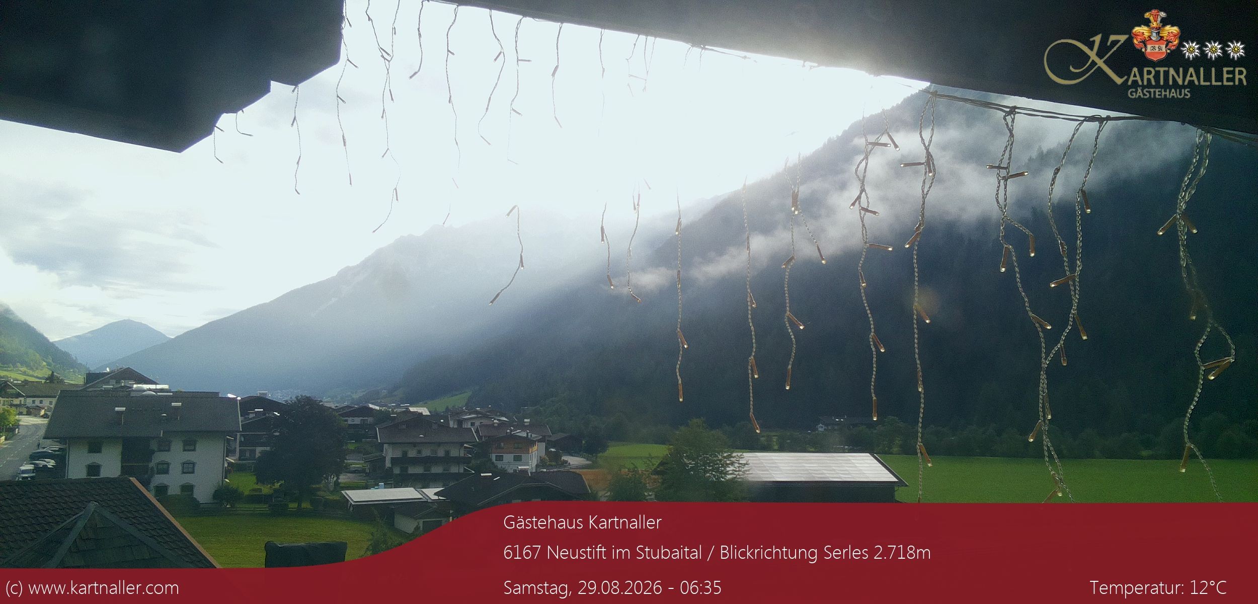Archived image Webcam View to Neustift and Serles