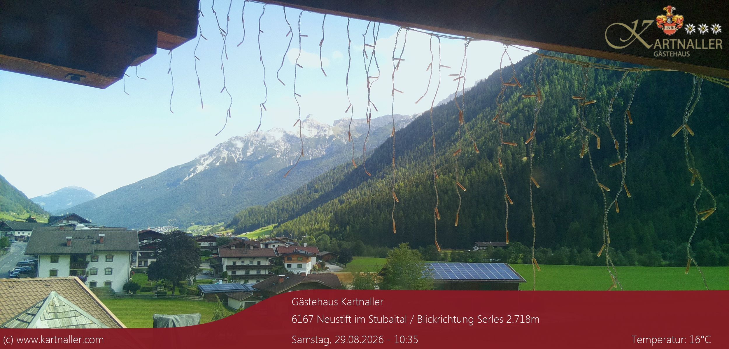 Archived image Webcam View to Neustift and Serles