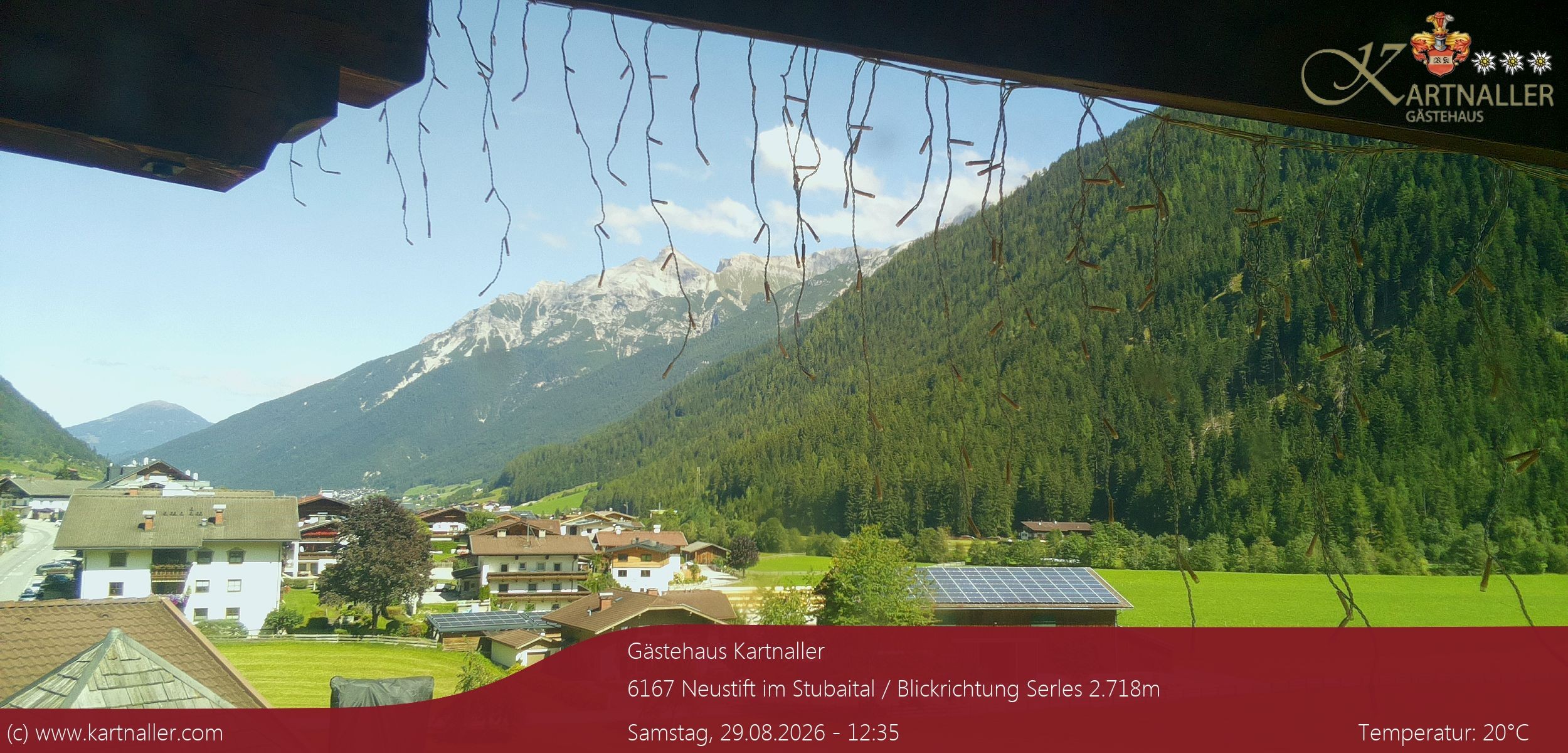 Archived image Webcam View to Neustift and Serles