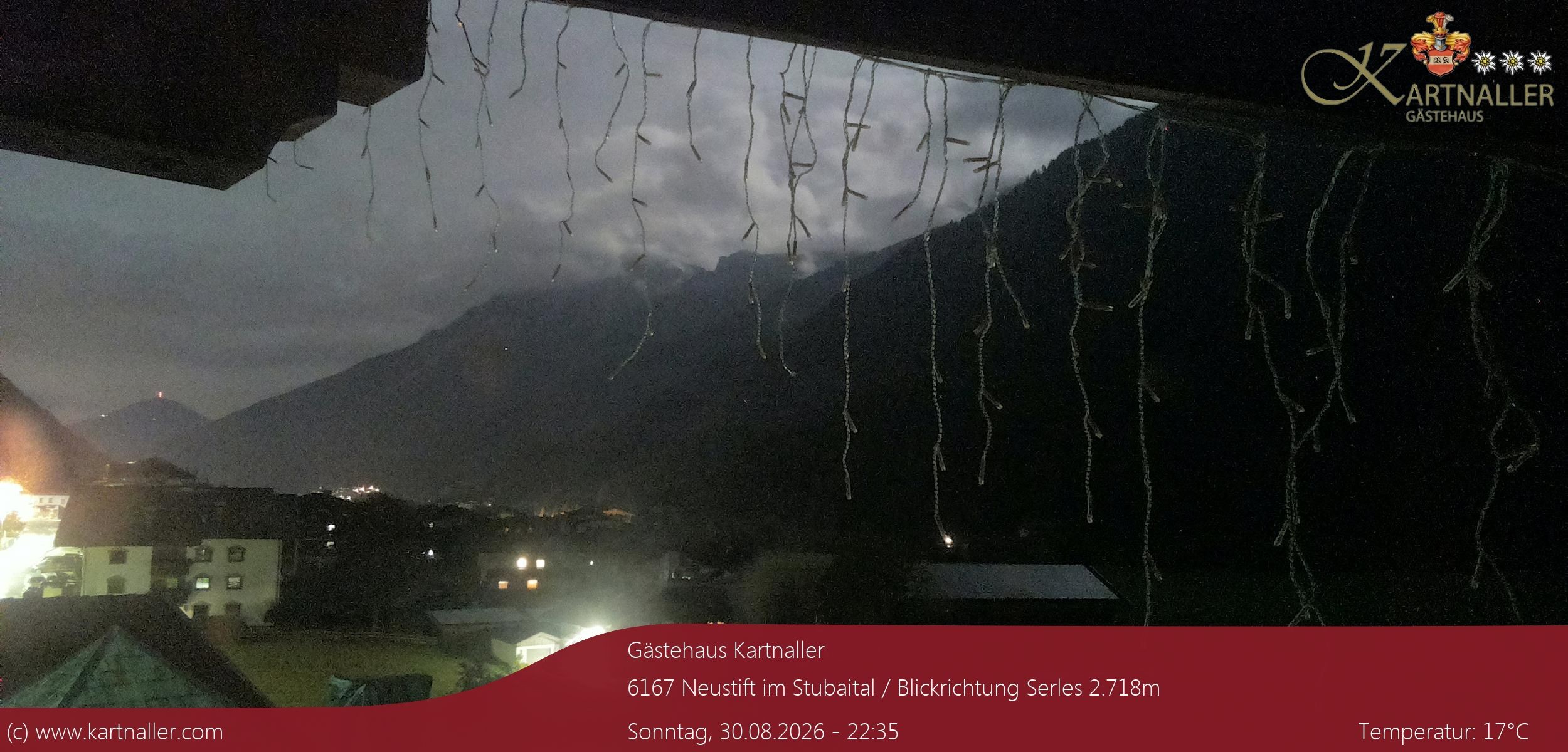 Archiv Foto Webcam Blick Neustift und Serles / Stubaital