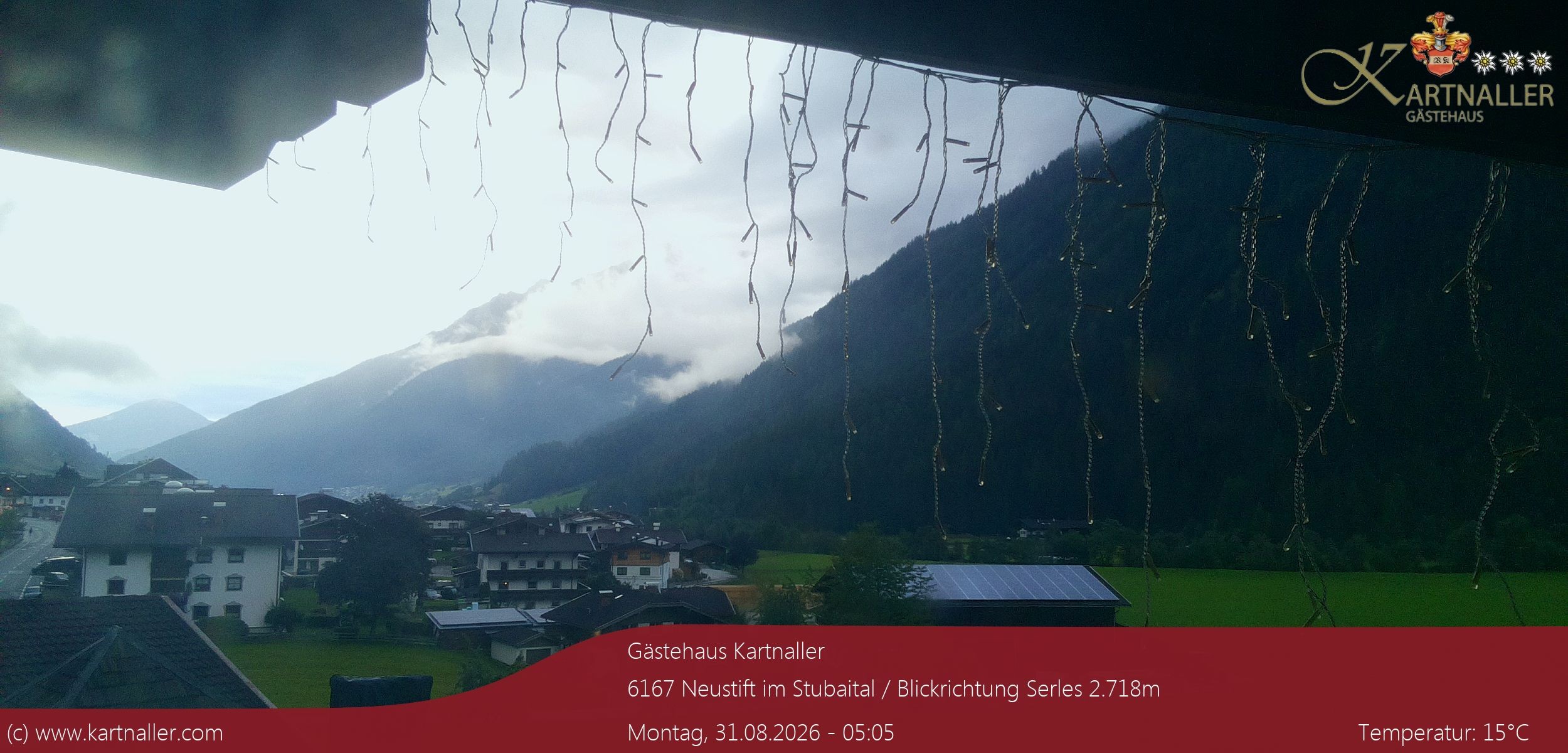 Archiv Foto Webcam Blick Neustift und Serles / Stubaital
