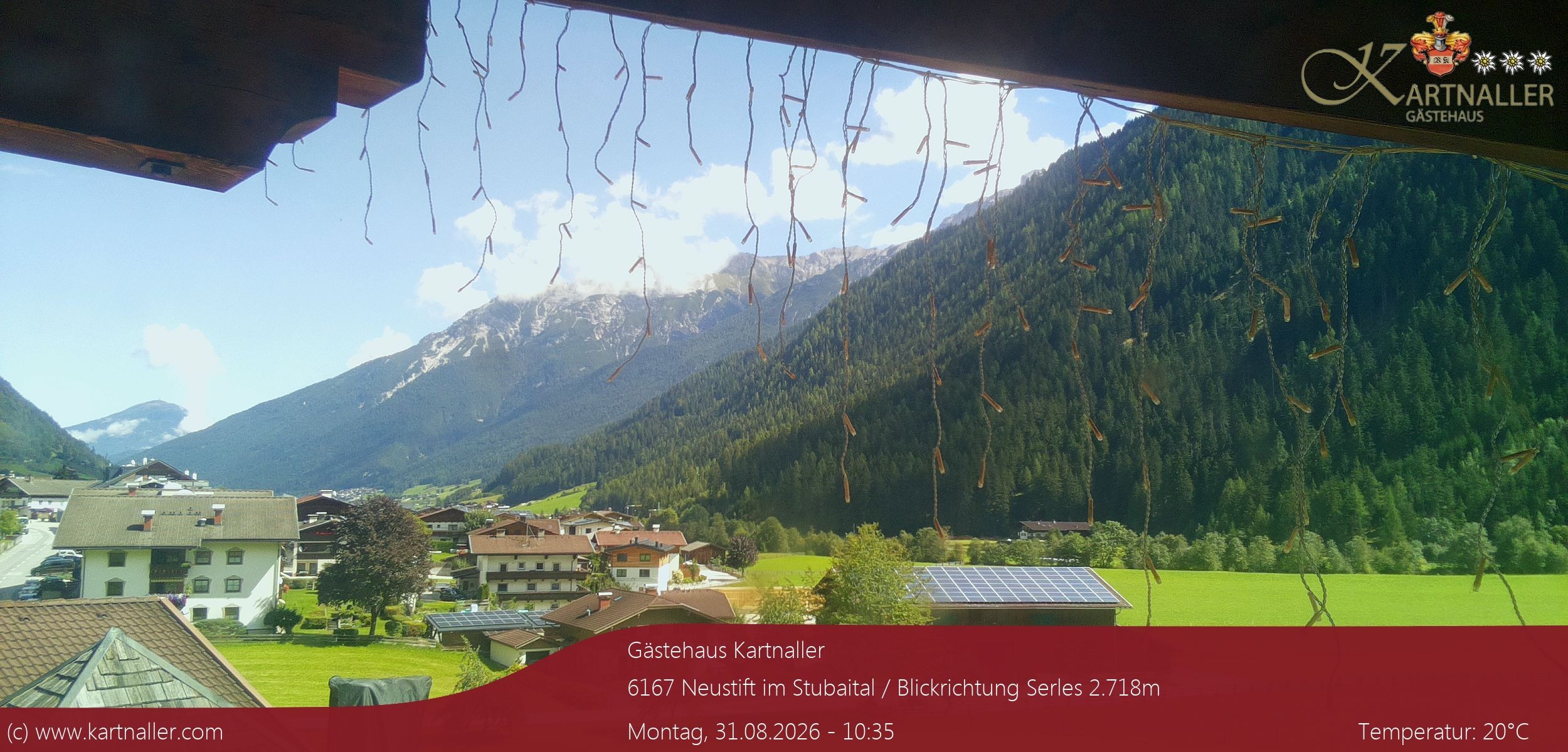 Archiv Foto Webcam Blick Neustift und Serles / Stubaital