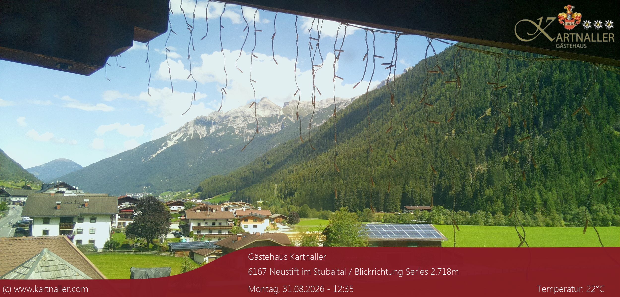 Archived image Webcam View to Neustift and Serles