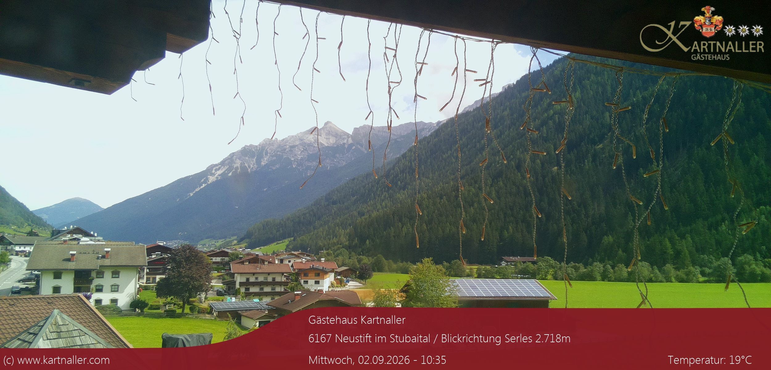 Archiv Foto Webcam Blick Neustift und Serles / Stubaital