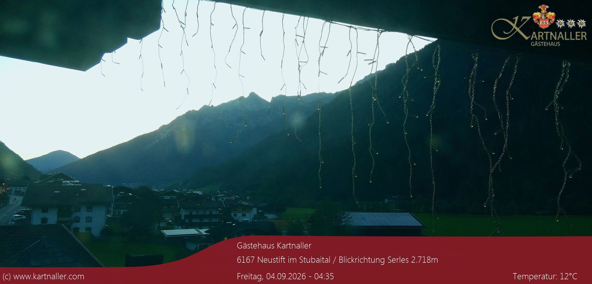 Archived image Webcam View to Neustift and Serles