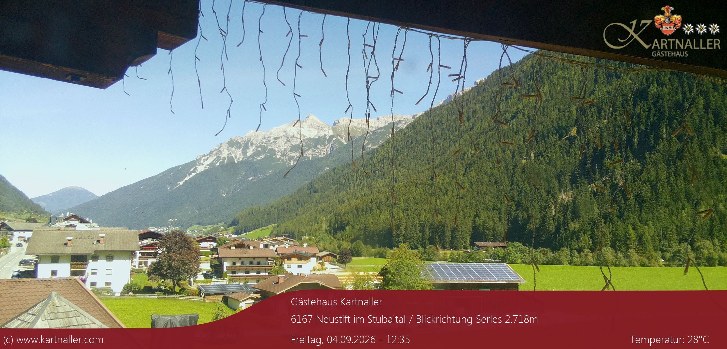 Archiv Foto Webcam Blick Neustift und Serles / Stubaital
