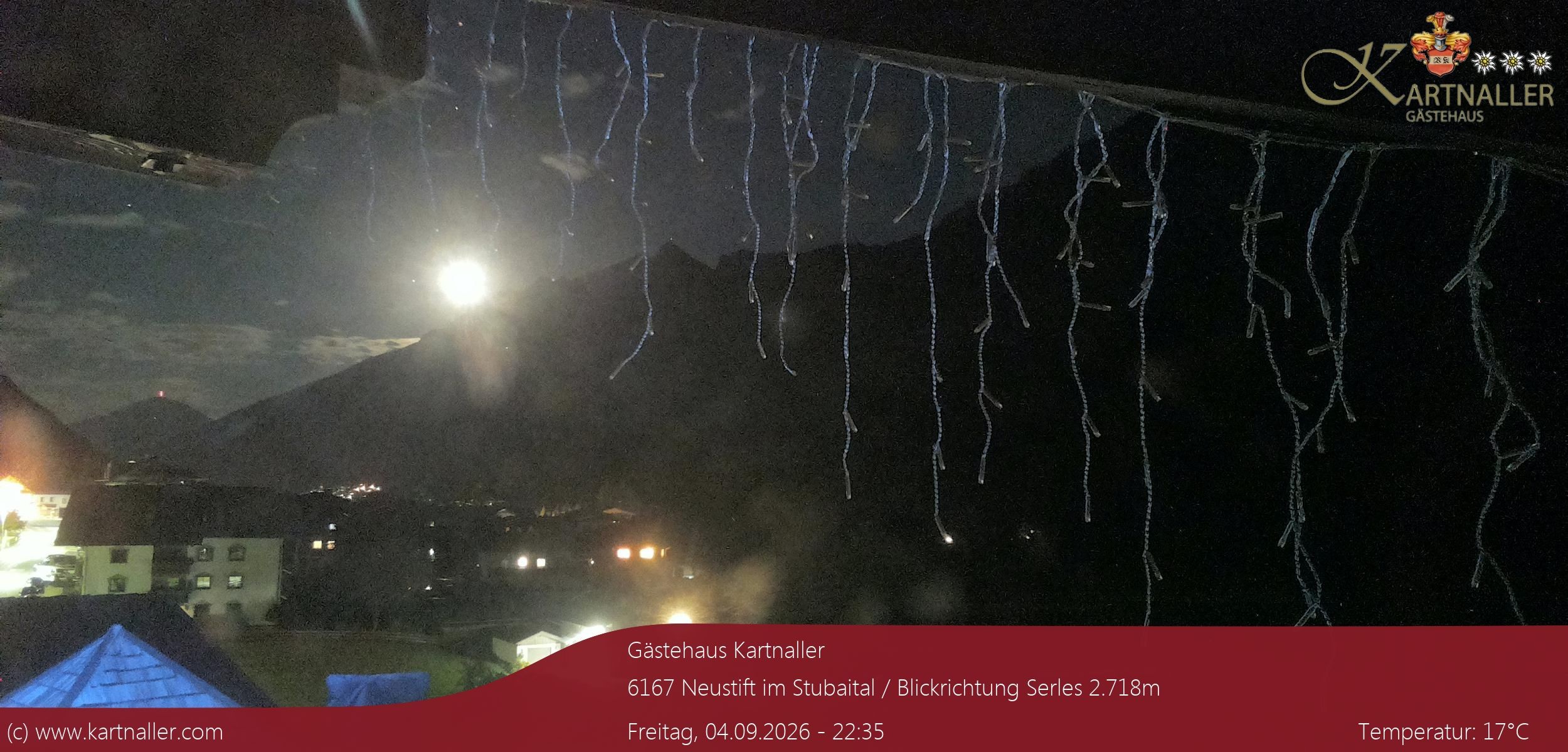 Archiv Foto Webcam Blick Neustift und Serles / Stubaital