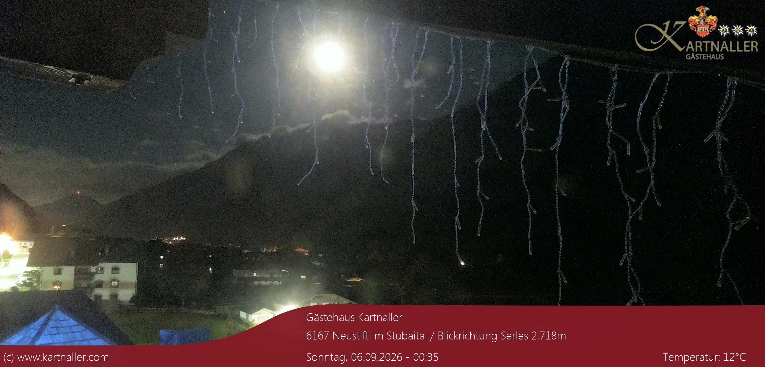 Archived image Webcam View to Neustift and Serles