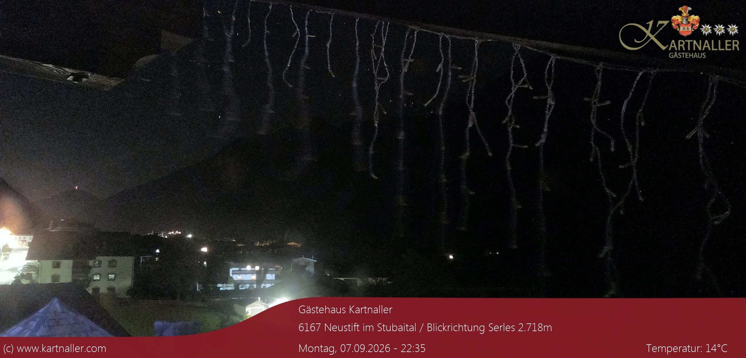 Archiv Foto Webcam Blick Neustift und Serles / Stubaital