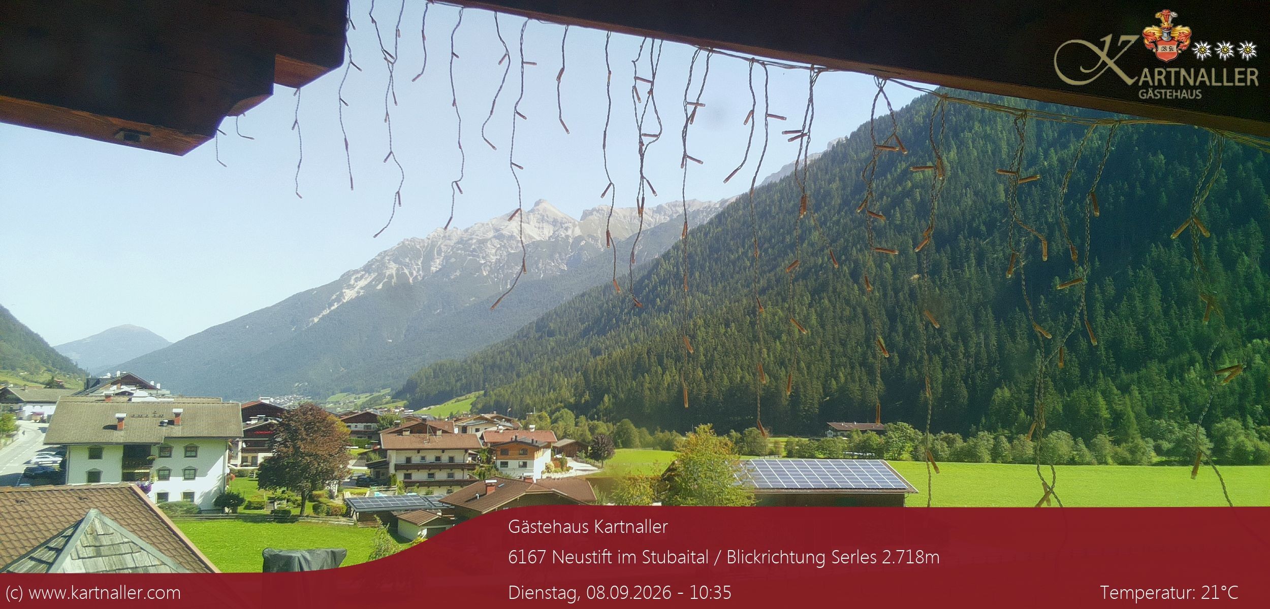 Archiv Foto Webcam Blick Neustift und Serles / Stubaital