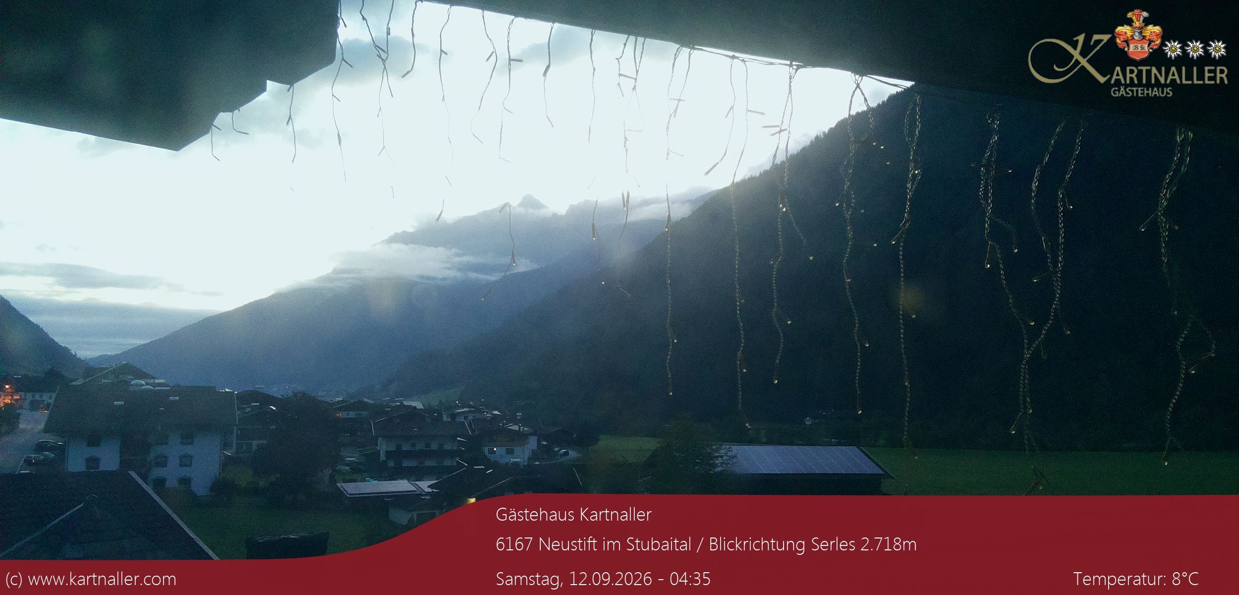 Archiv Foto Webcam Blick Neustift und Serles / Stubaital