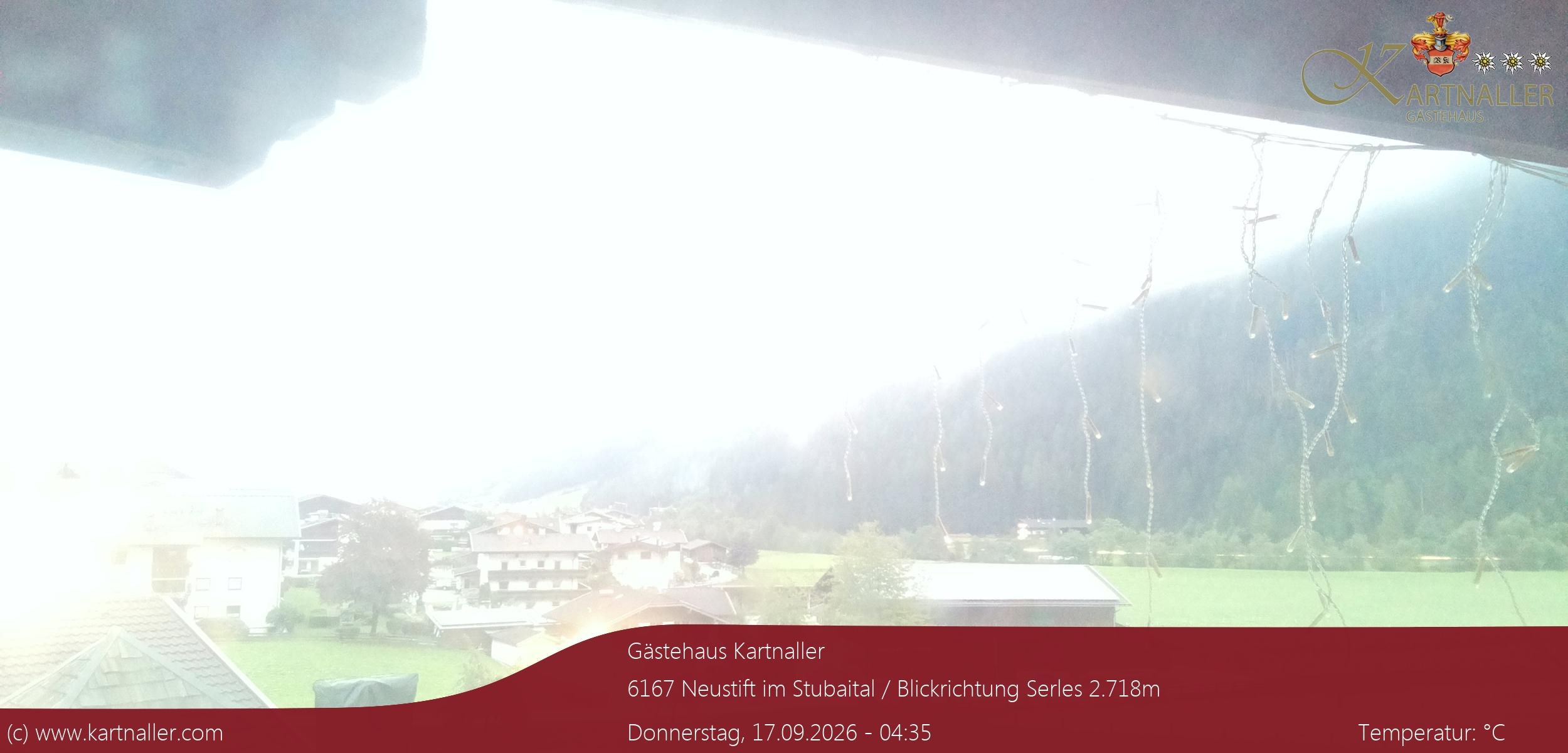 Archiv Foto Webcam Blick Neustift und Serles / Stubaital